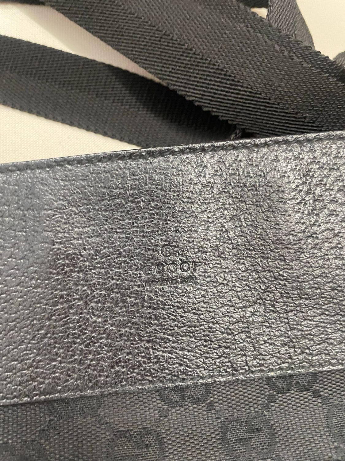 Gucci Monogram Flat Messenger Sling Crossbody in Black