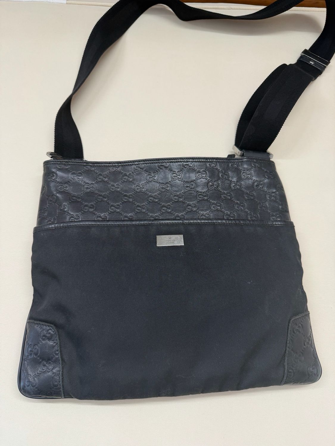 Gucci Zipper Messenger Leather and Canvas in Black