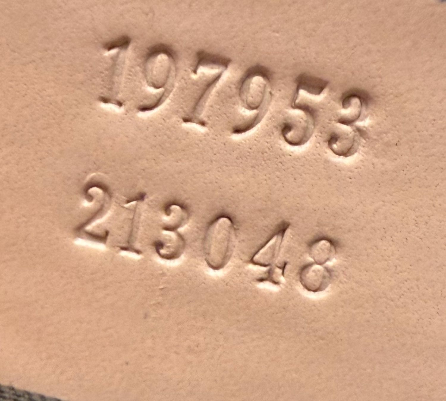 Gucci Supreme Tote in Pink