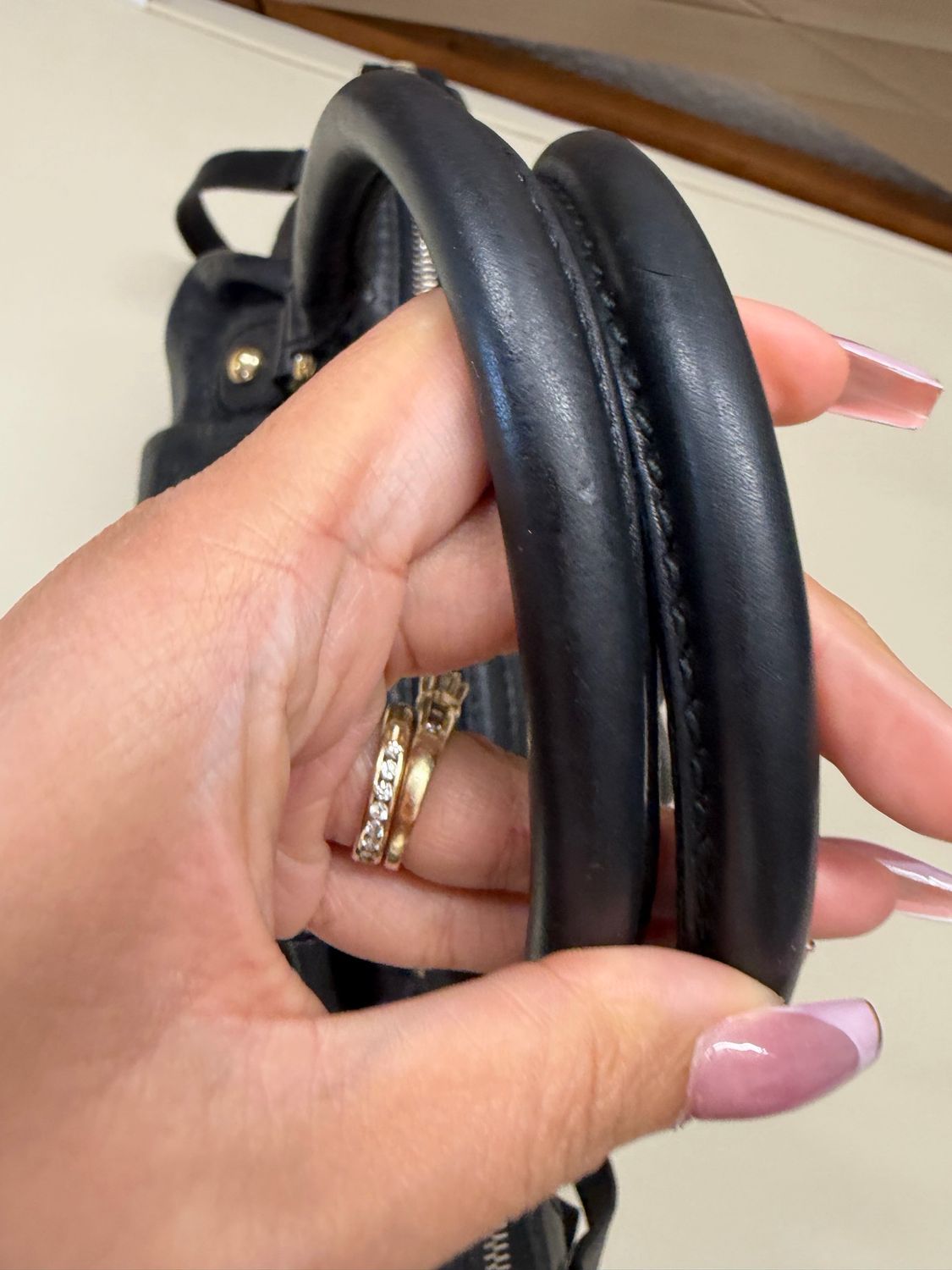 Gucci Monogram Leather Convertible Sukey Crossbody Sling