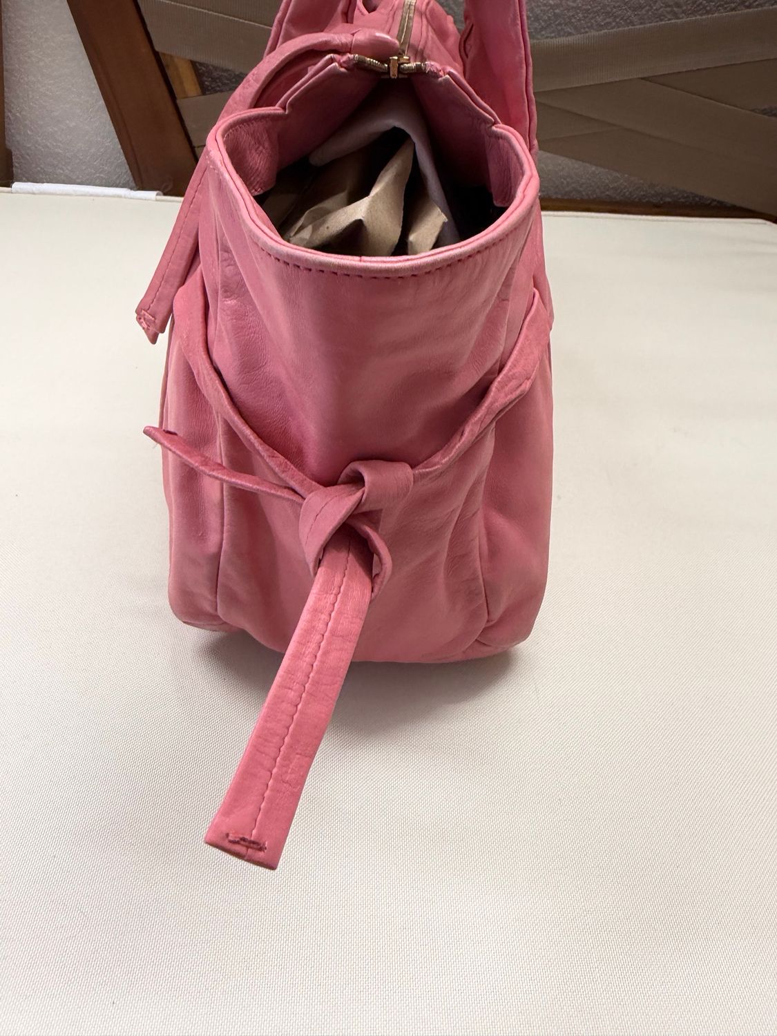 Gucci Hysteria Leather Tote in Pink