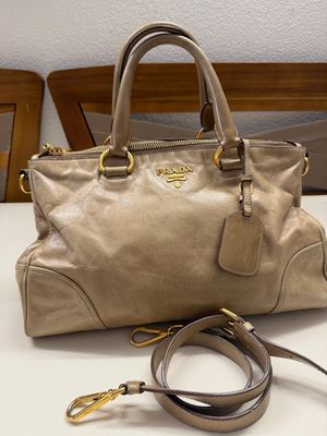 Prada Vitello Shine Convertible Crossbody Sling