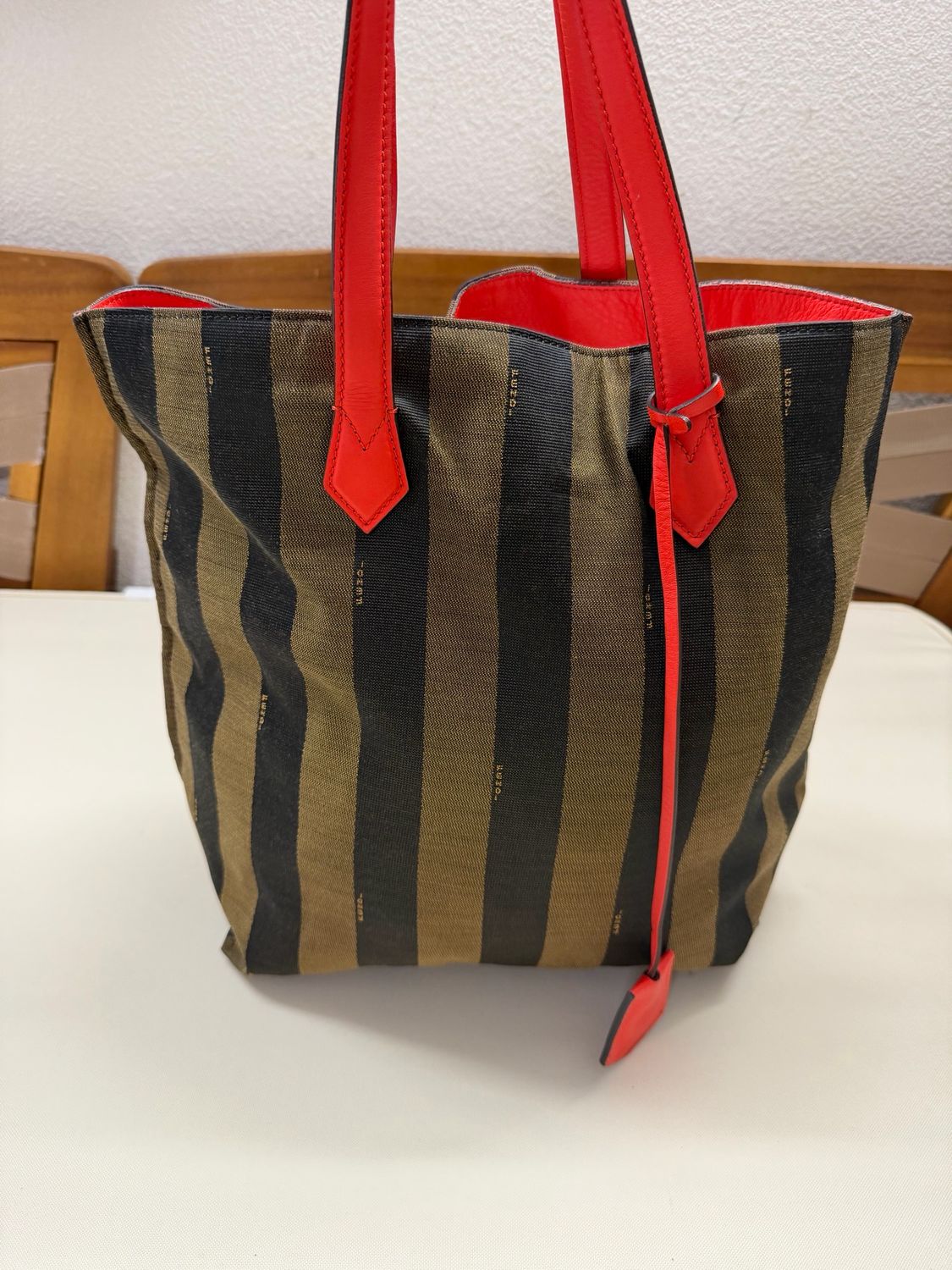 Fendi Pequin Vertical Shopper Tote 