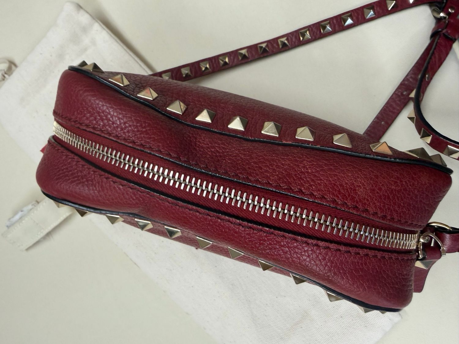 Valentino Garavani Rockstud Camera Bag Messenger Crossbody