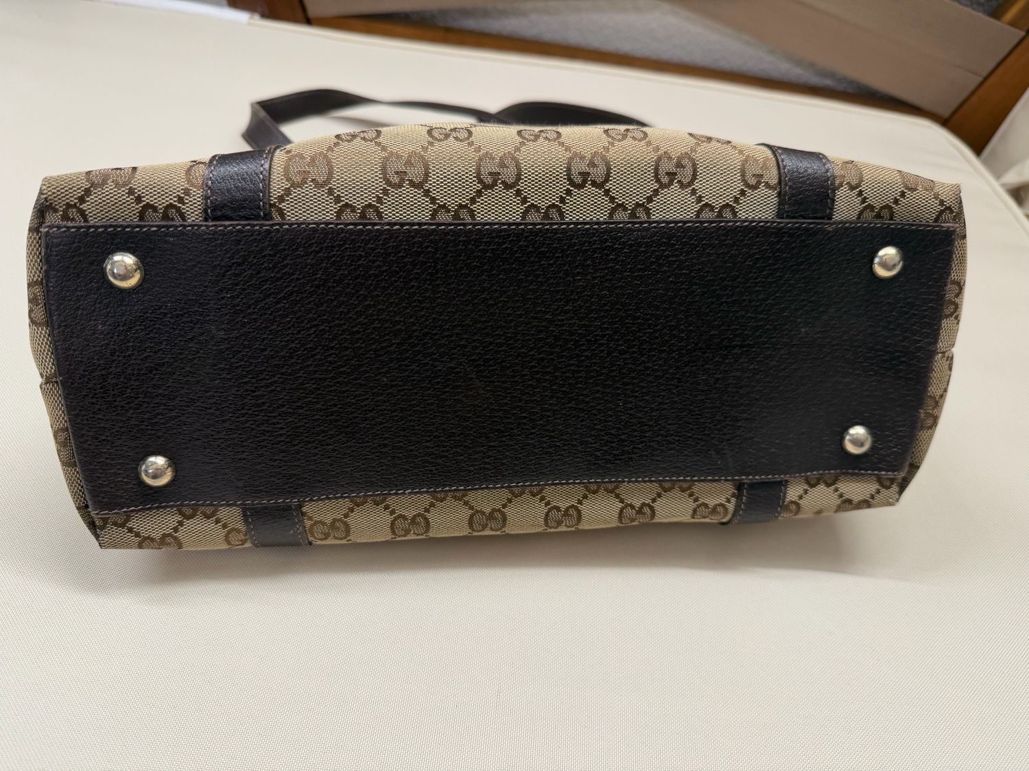 Gucci Abbey Zipper Tote Shoulder