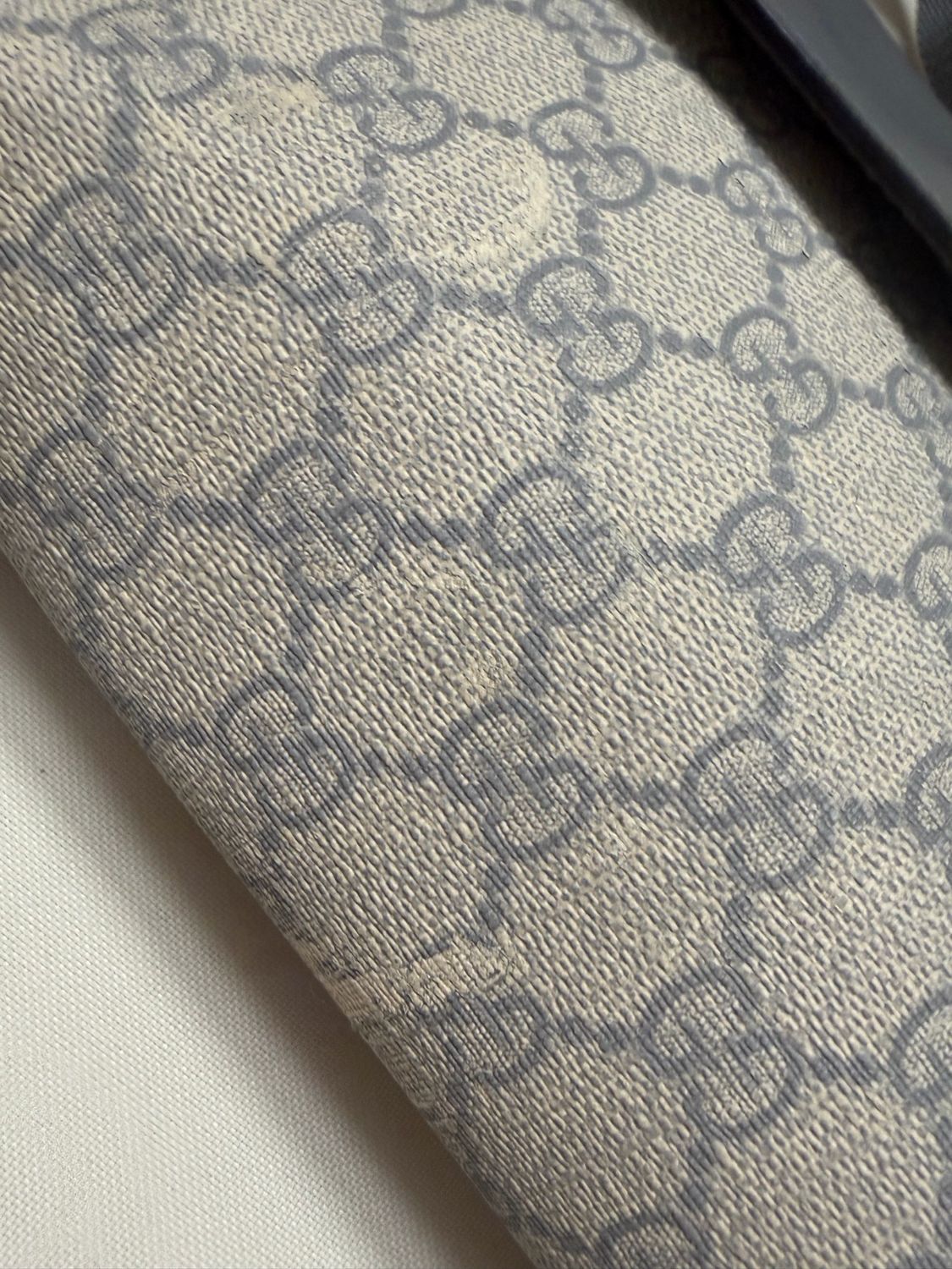 Gucci Supreme Flap Messenger Small