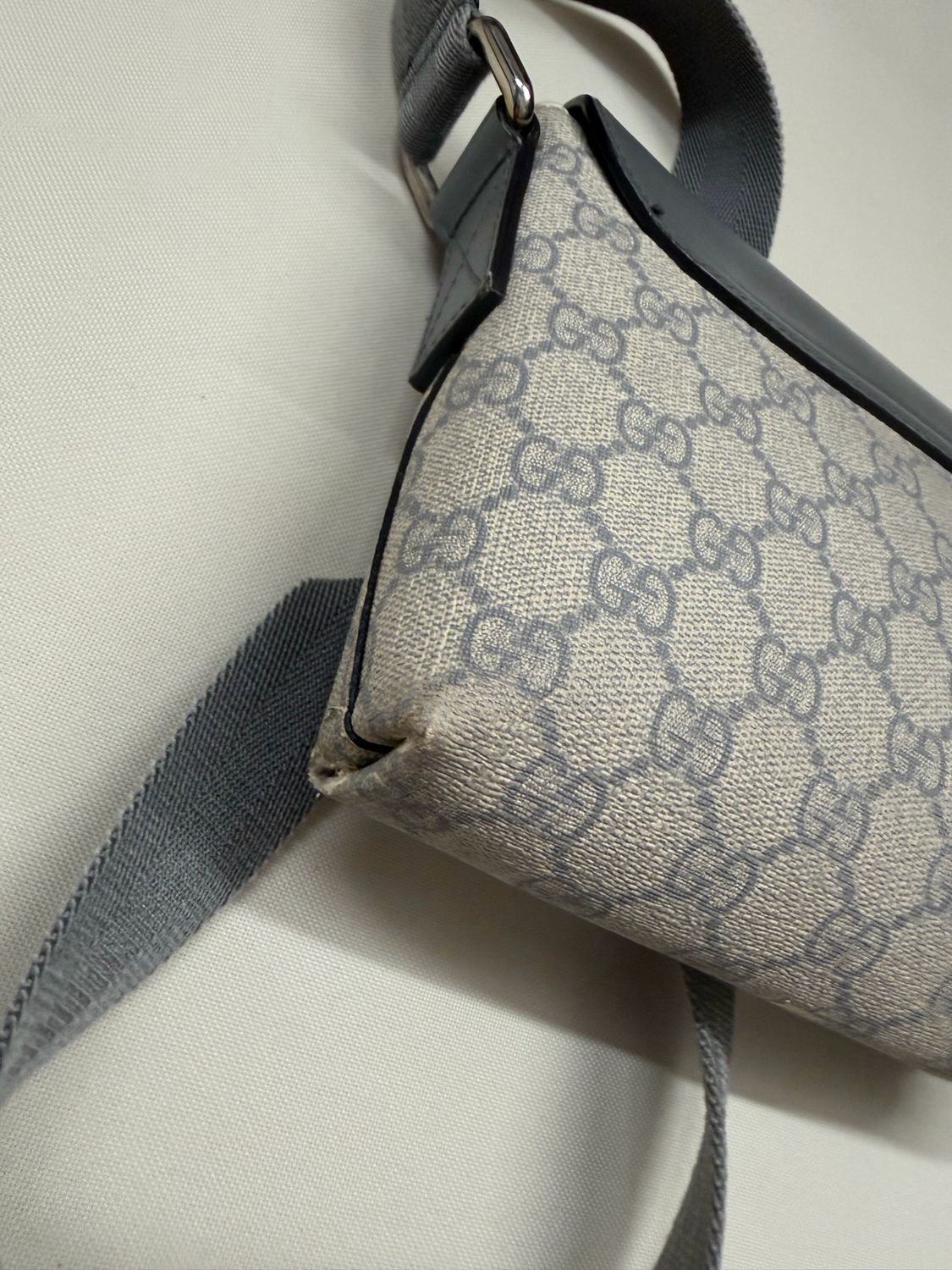 Gucci Supreme Flap Messenger Small