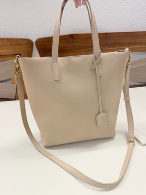 Yves Saint Laurent Toy Shopping Tote Vertical in Nude