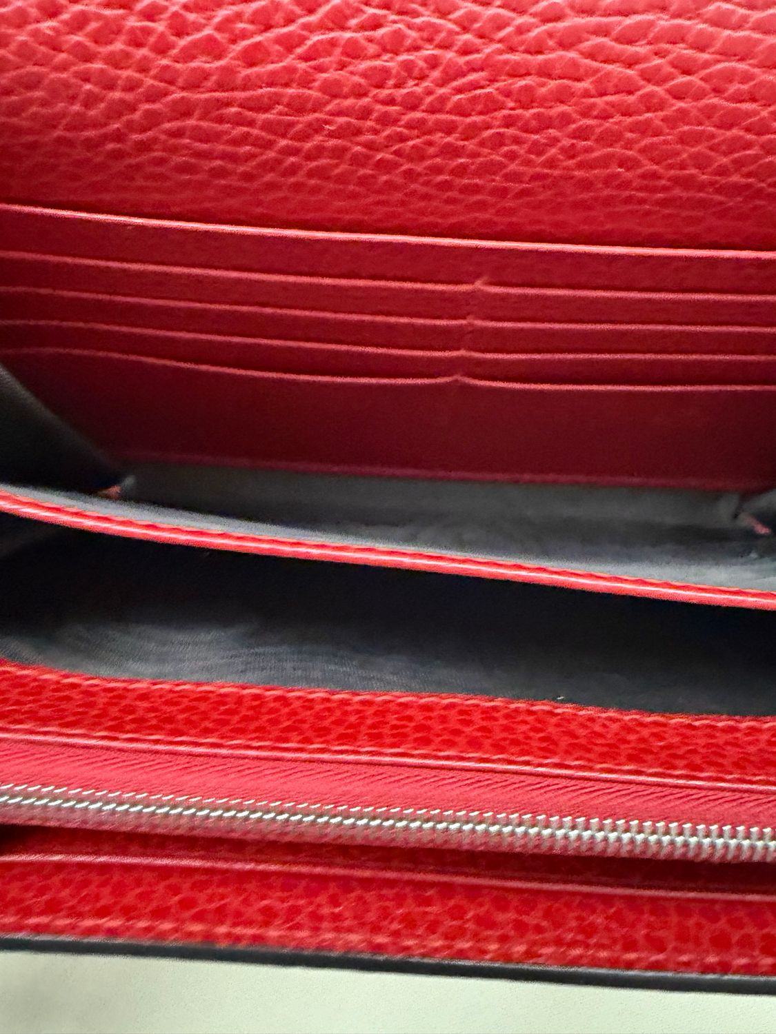 Gucci Dionysius Wallet on Chain Flap Messenger in Red