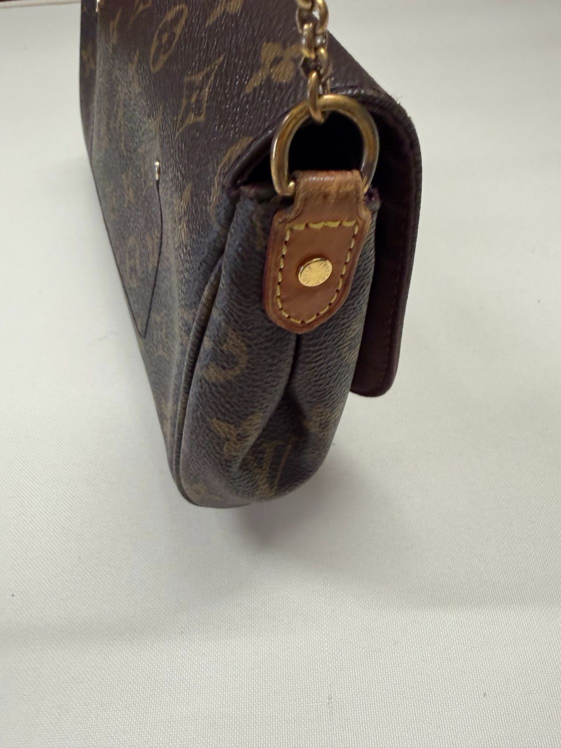 Louis Vuitton Monogram Favorite Mm Shoulder Bag