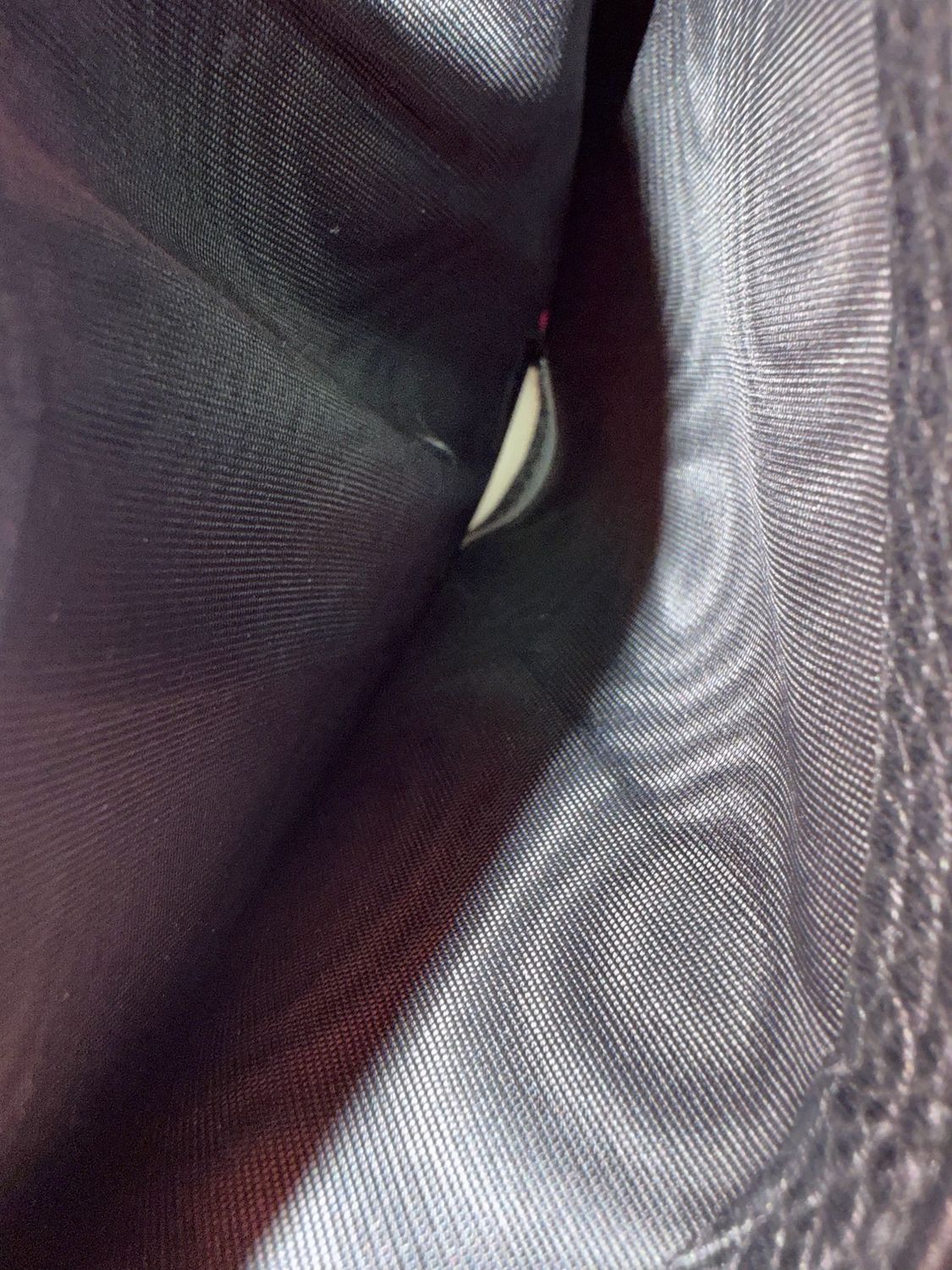 Gucci Pebbled Card Case Wallet in Black