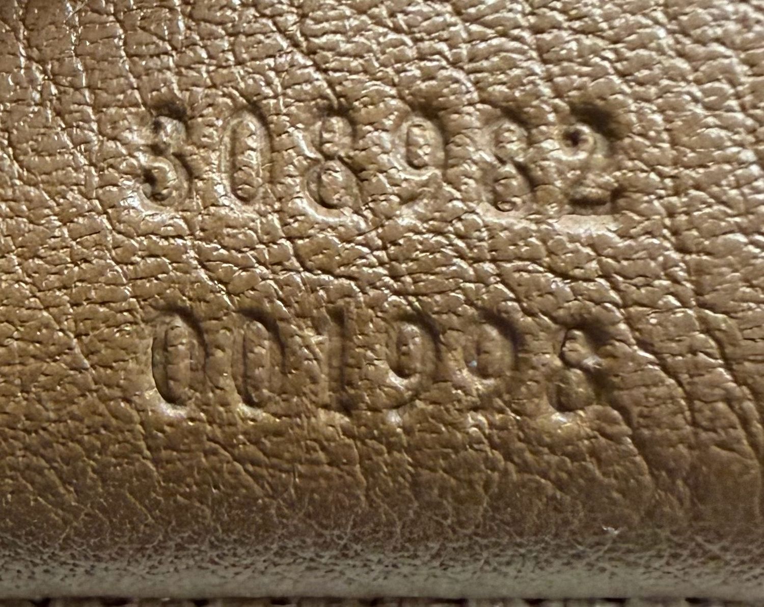 Gucci Pebbled Leather Soho Medium Chain Tote