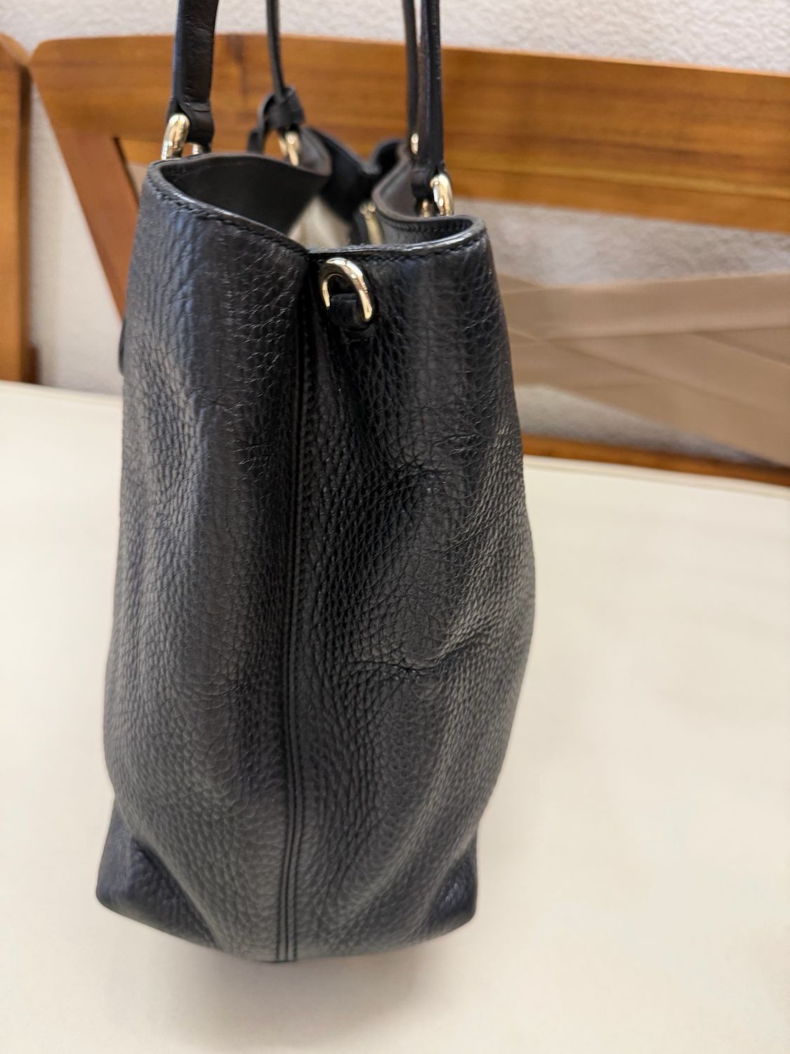 Gucci Pebbled Leather Soho Working Tote Sling in Black