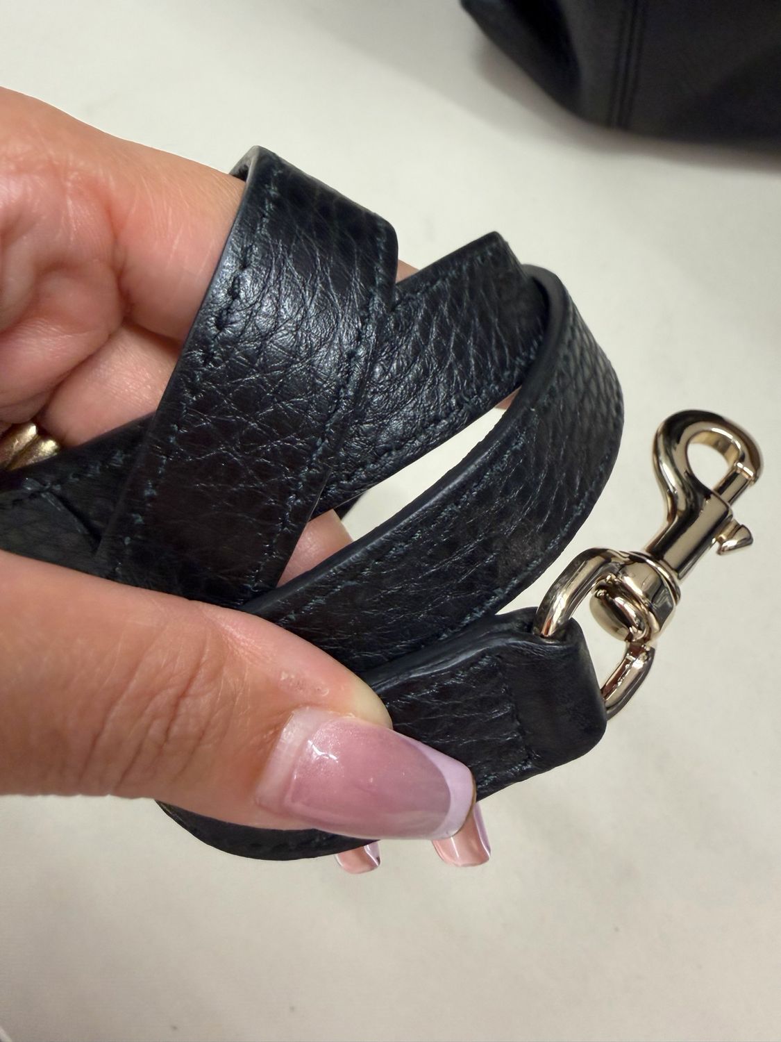 Gucci Pebbled Leather Soho Working Tote Sling in Black