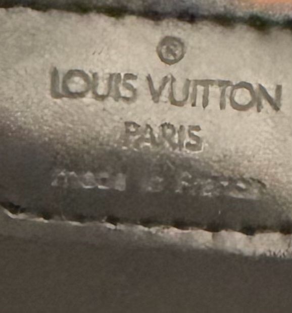 Louis Vuitton Epi Lussac Tote Shoulder in Black