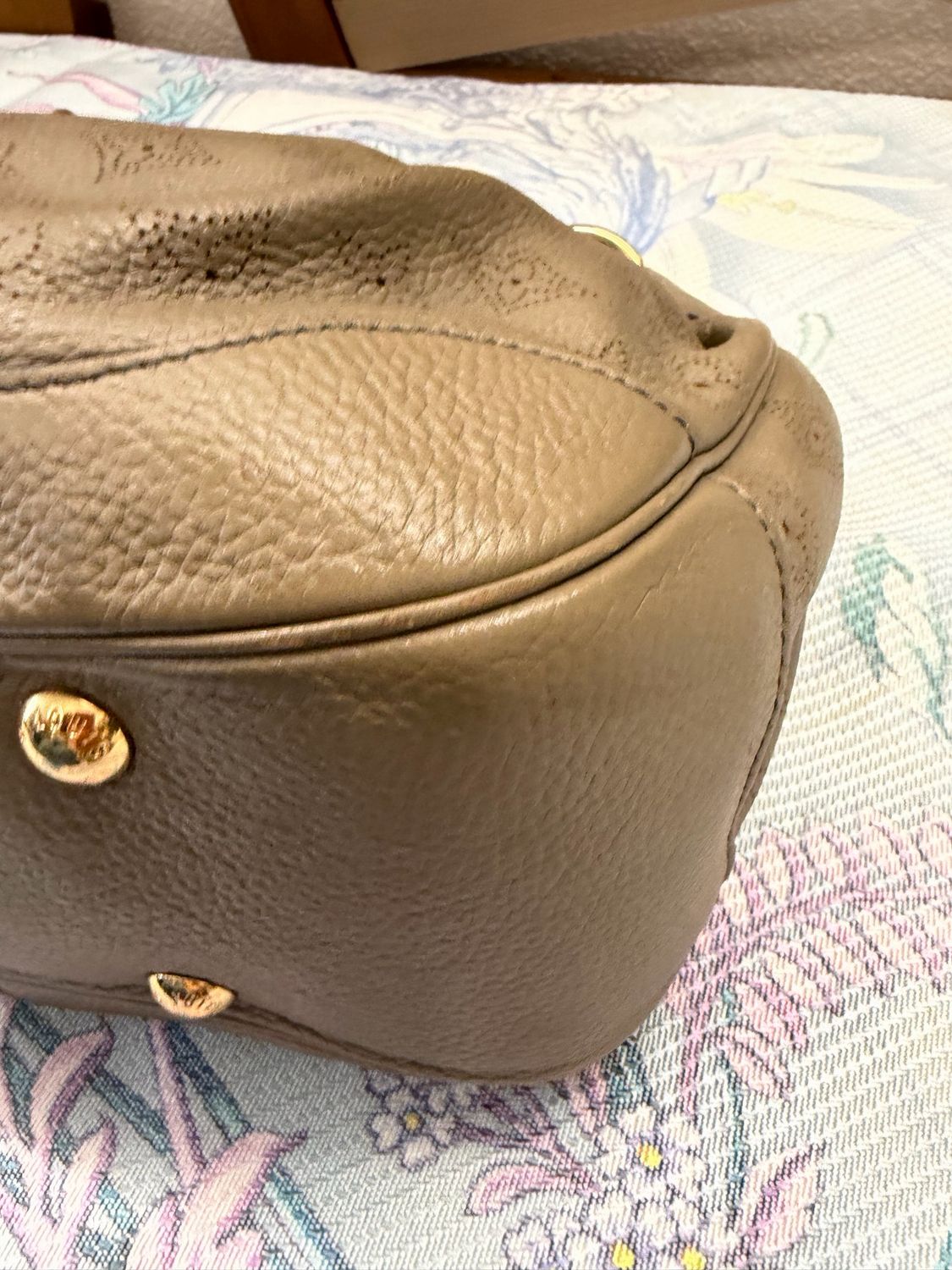 Louis Vuitton Mahina Hobo Monogram Shoulder Bag