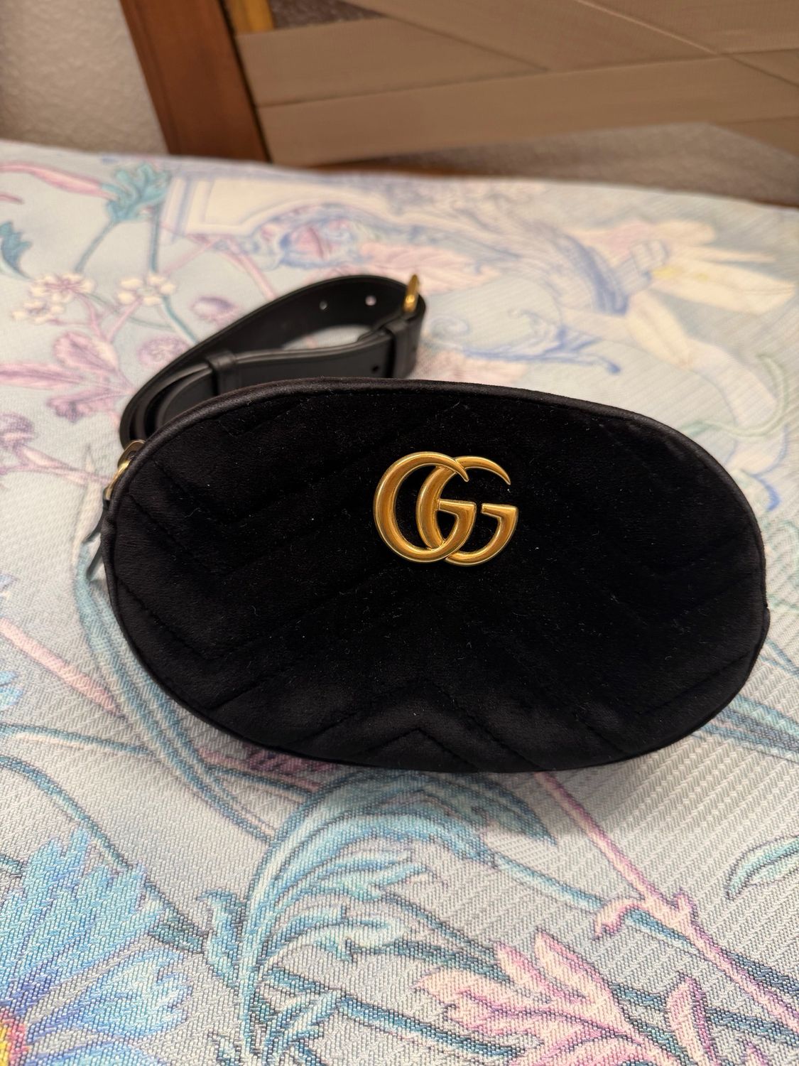 Gucci Marmont Velvet Suede Belt Bum Bag in Black