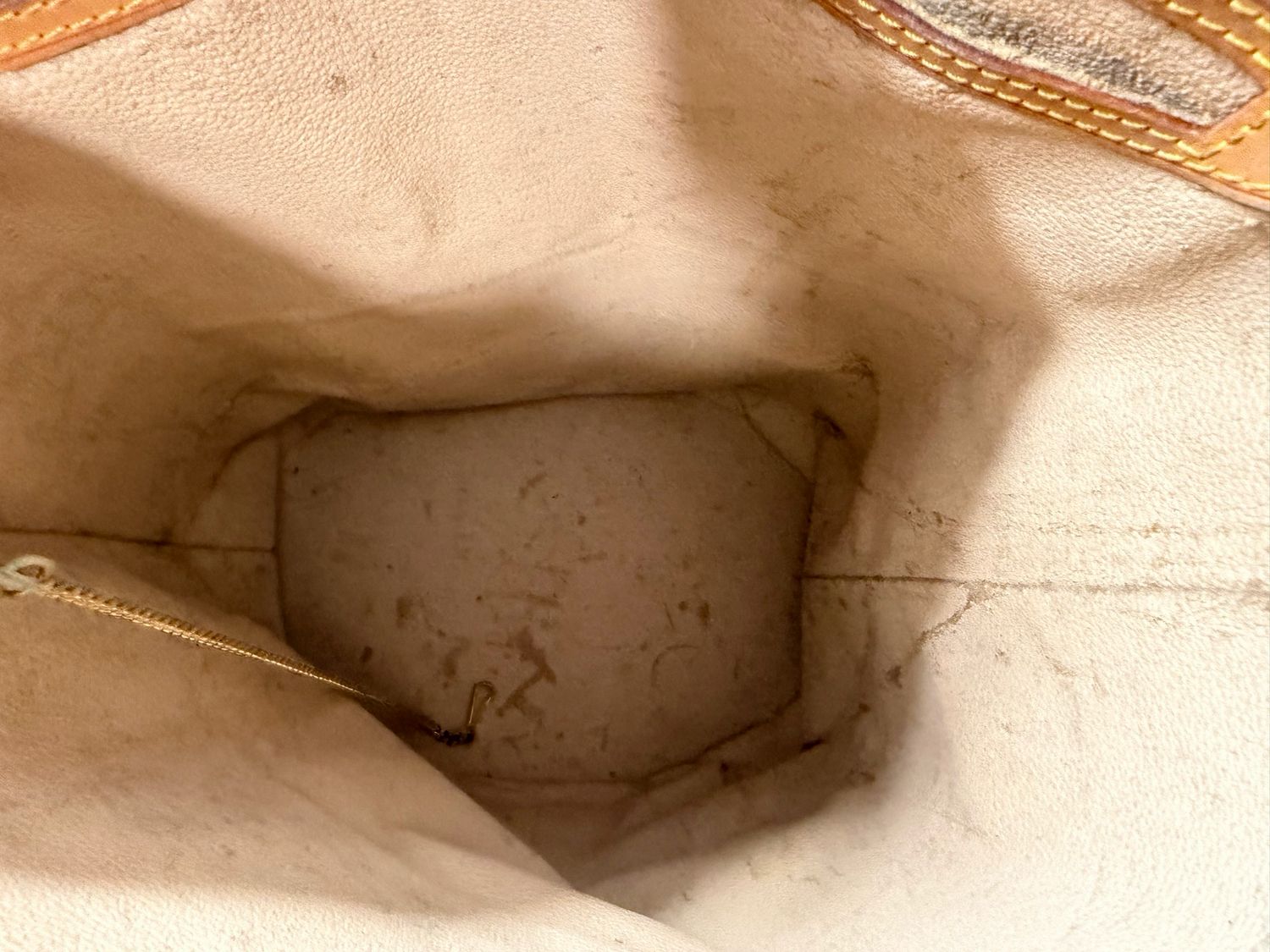 Louis Vuitton Monogram Bucket Gm Tote