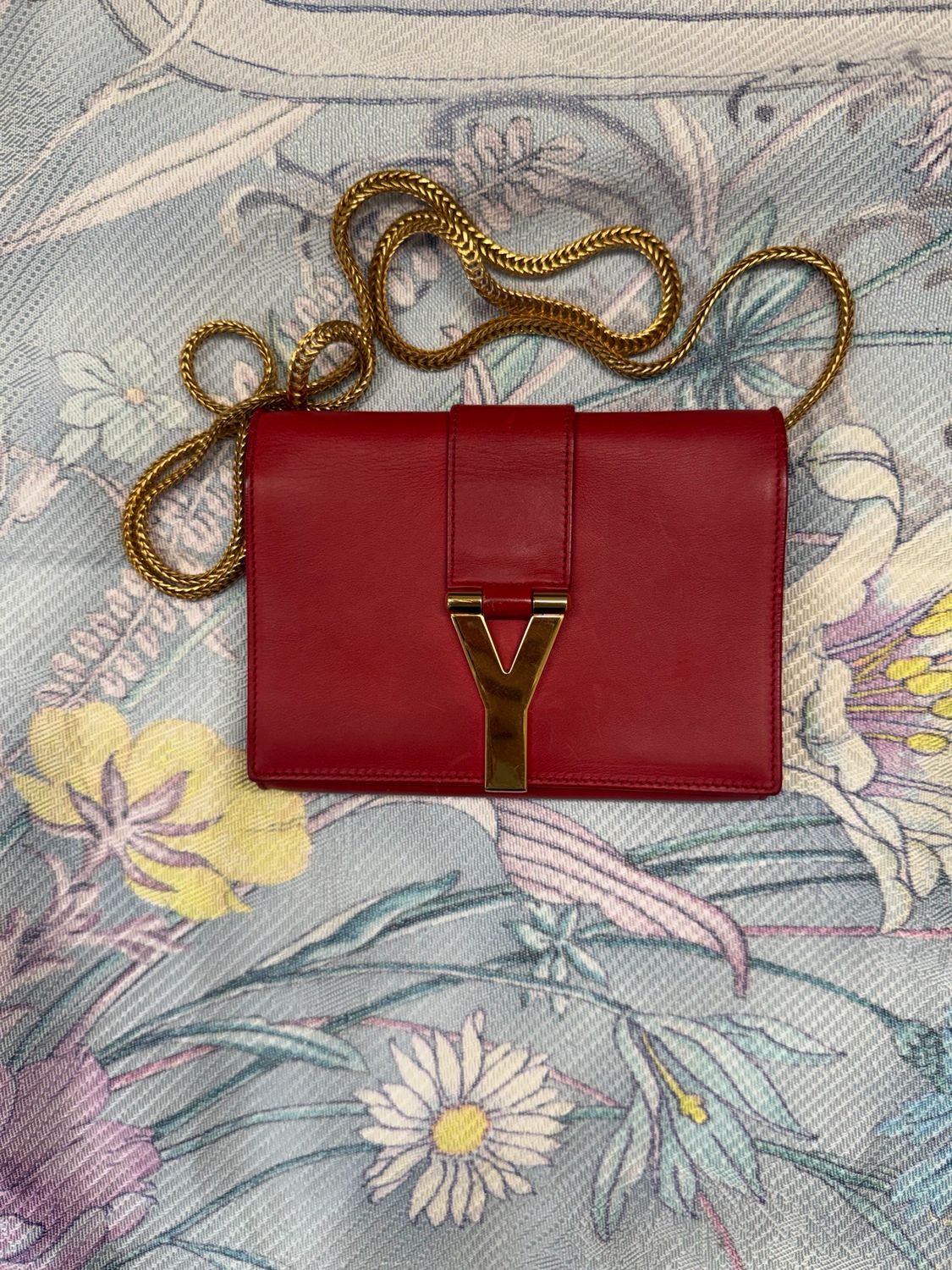 Yves Saint Laurent Flap Wallet on Chain Classic Logo Crossbody