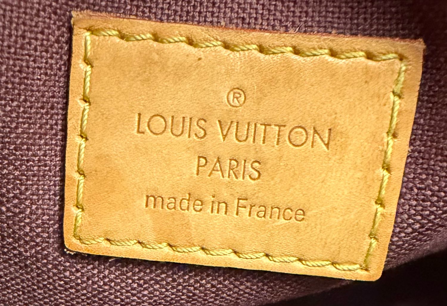 Louis Vuitton Monogram Favorite Mm Crossbody Sling