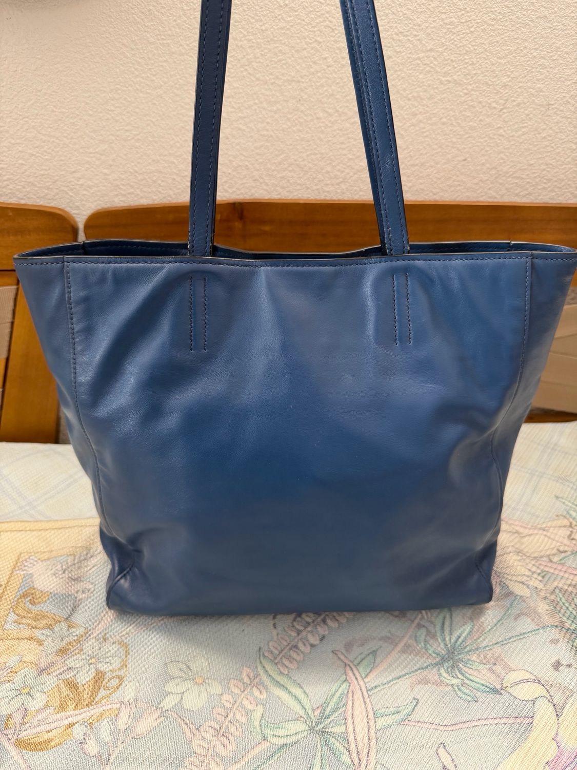 Miumiu Vertical Shopper Tote 