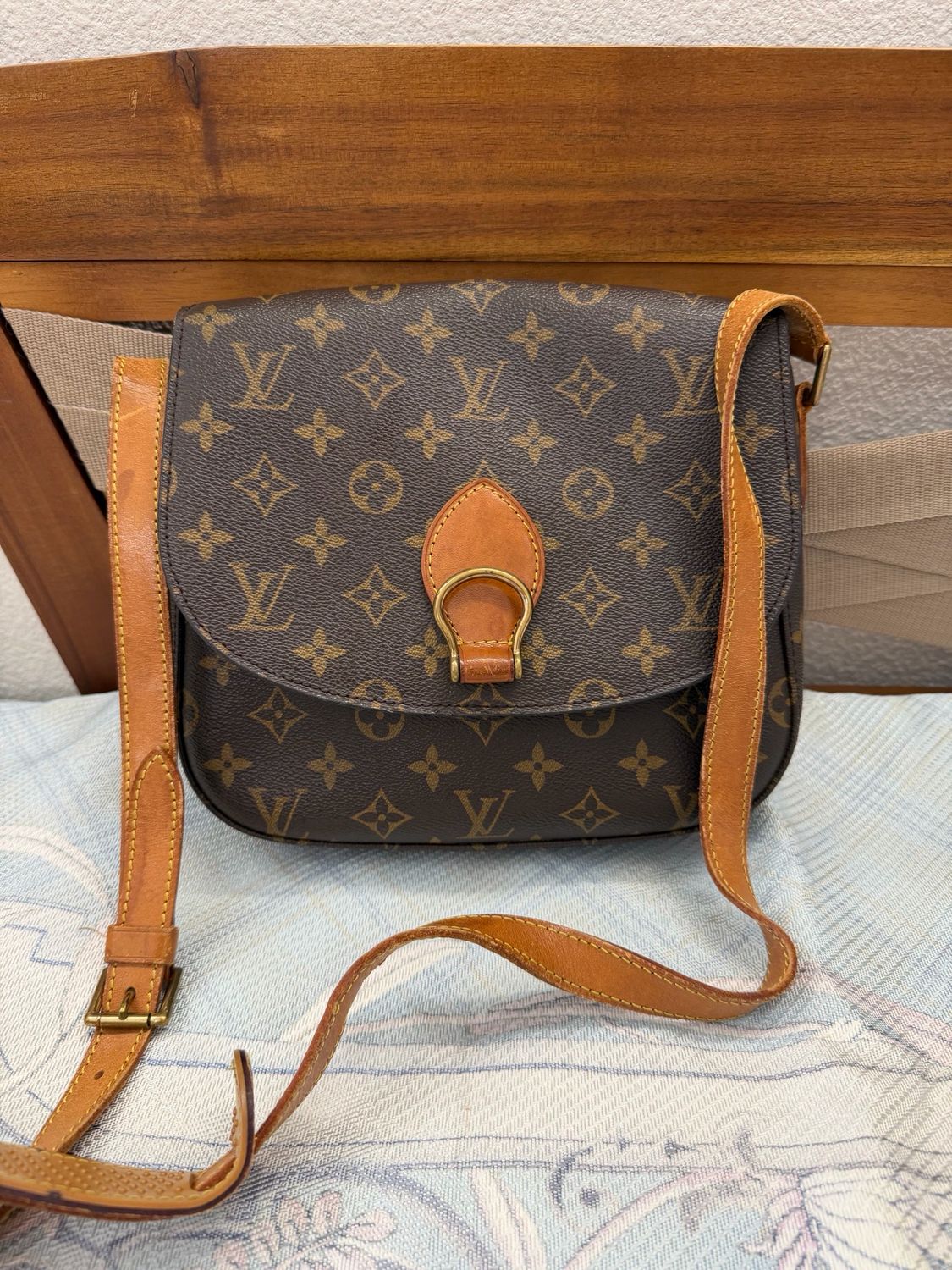 Louis Vuitton Monogram Saint Cloud Gm Messenger Crossbody Sling