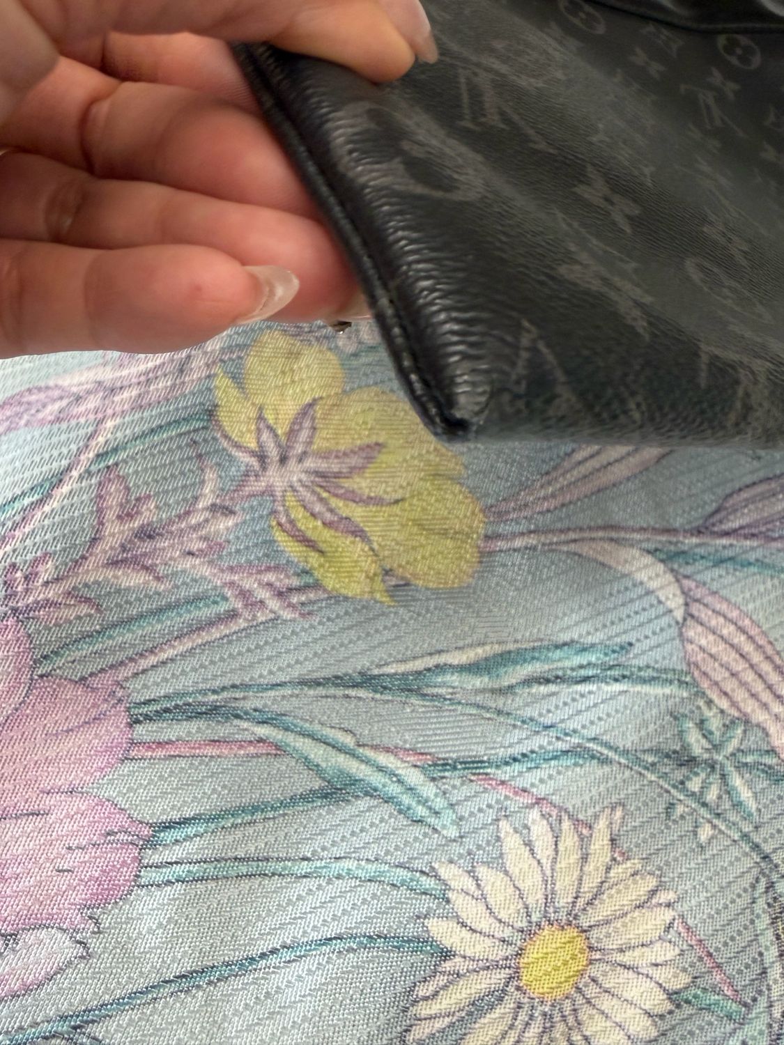 Louis Vuitton Eclipse Monogram Gm Discovery Pochette Clutch