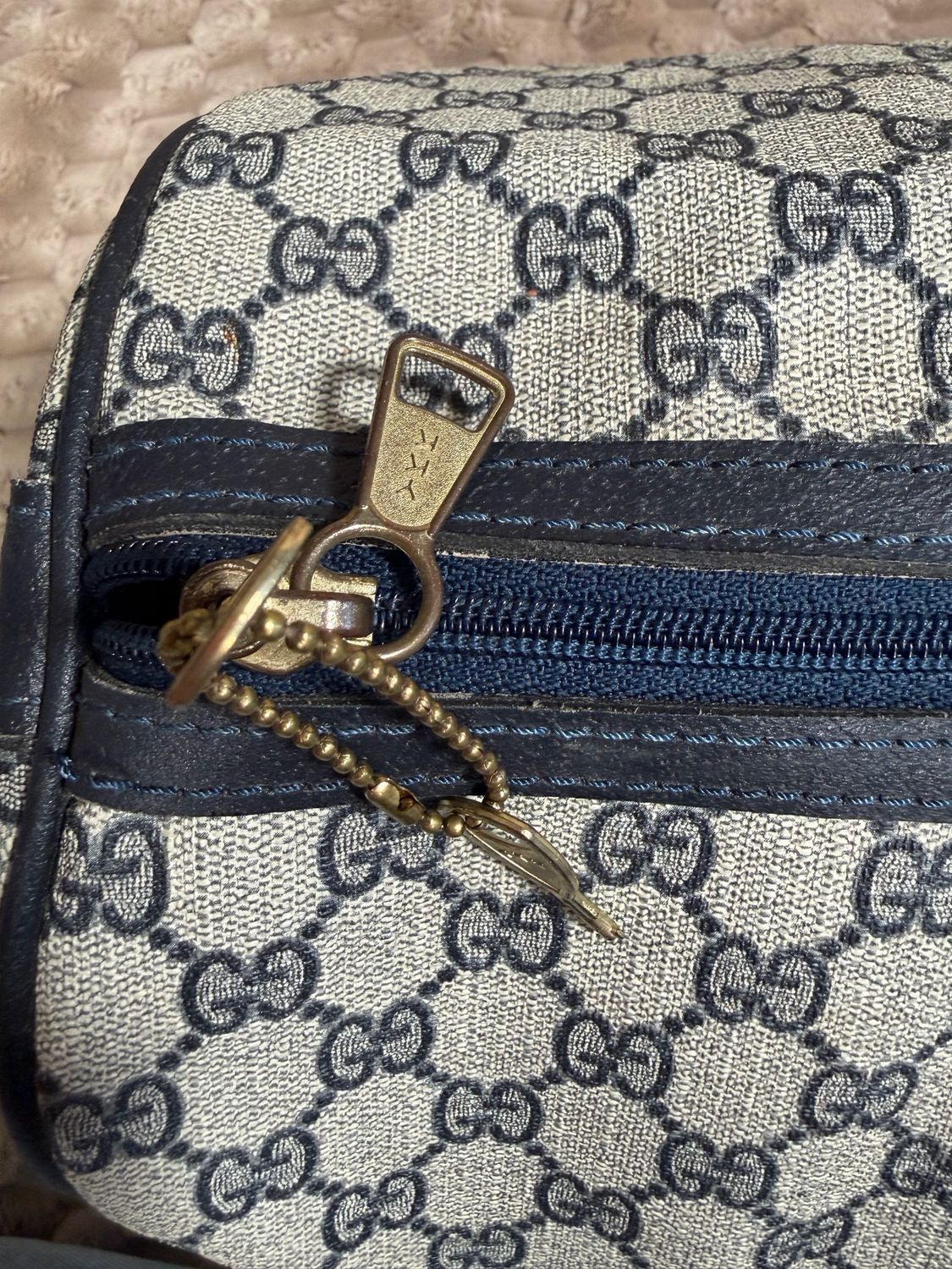 Gucci Supreme Vintage Bowler Boston 45 Travel Satchel in Navy Blue