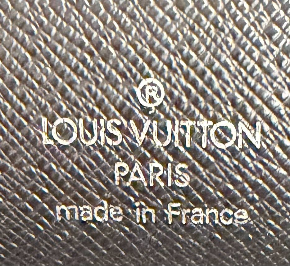 Louis Vuitton Taiga Leather Porte Documents Briefcase in Black