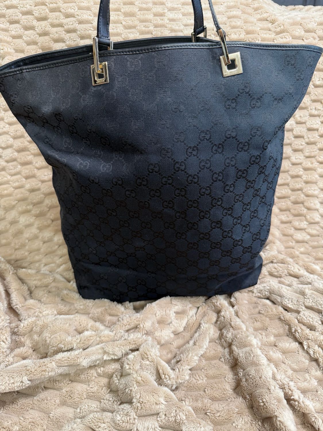 Gucci Monogram Canvas Vertical Tote in Large