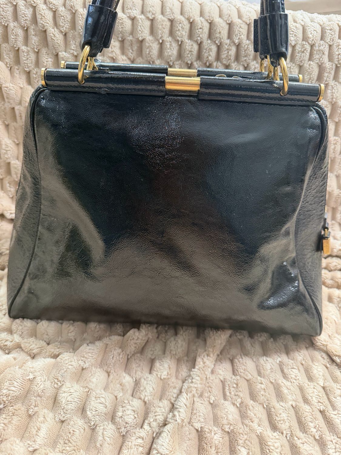 Yves Saint Laurent Patent Majorelle Tote Shoulder in Black