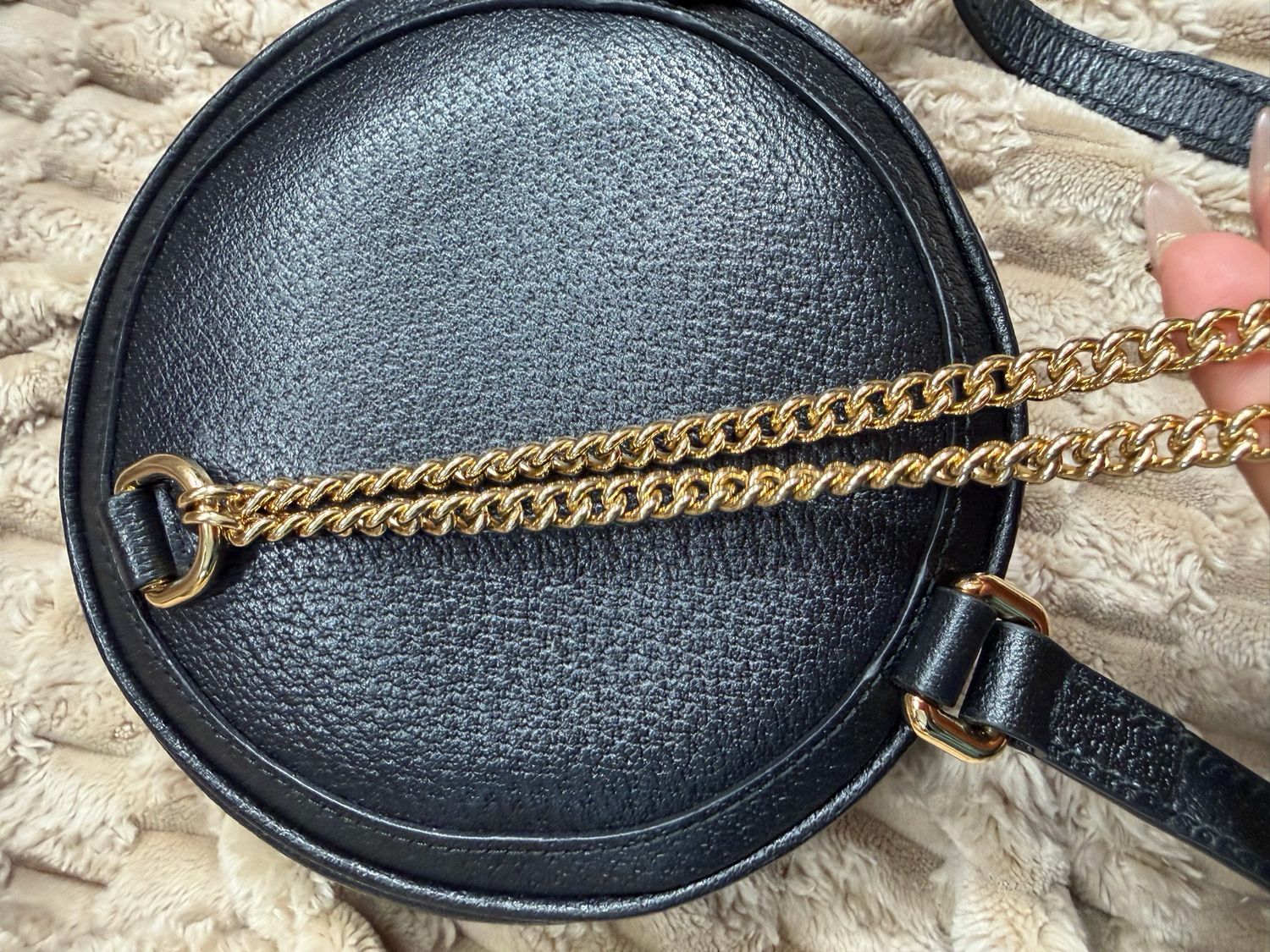 Gucci Ophidia Web Round Textured Calfskin in Black