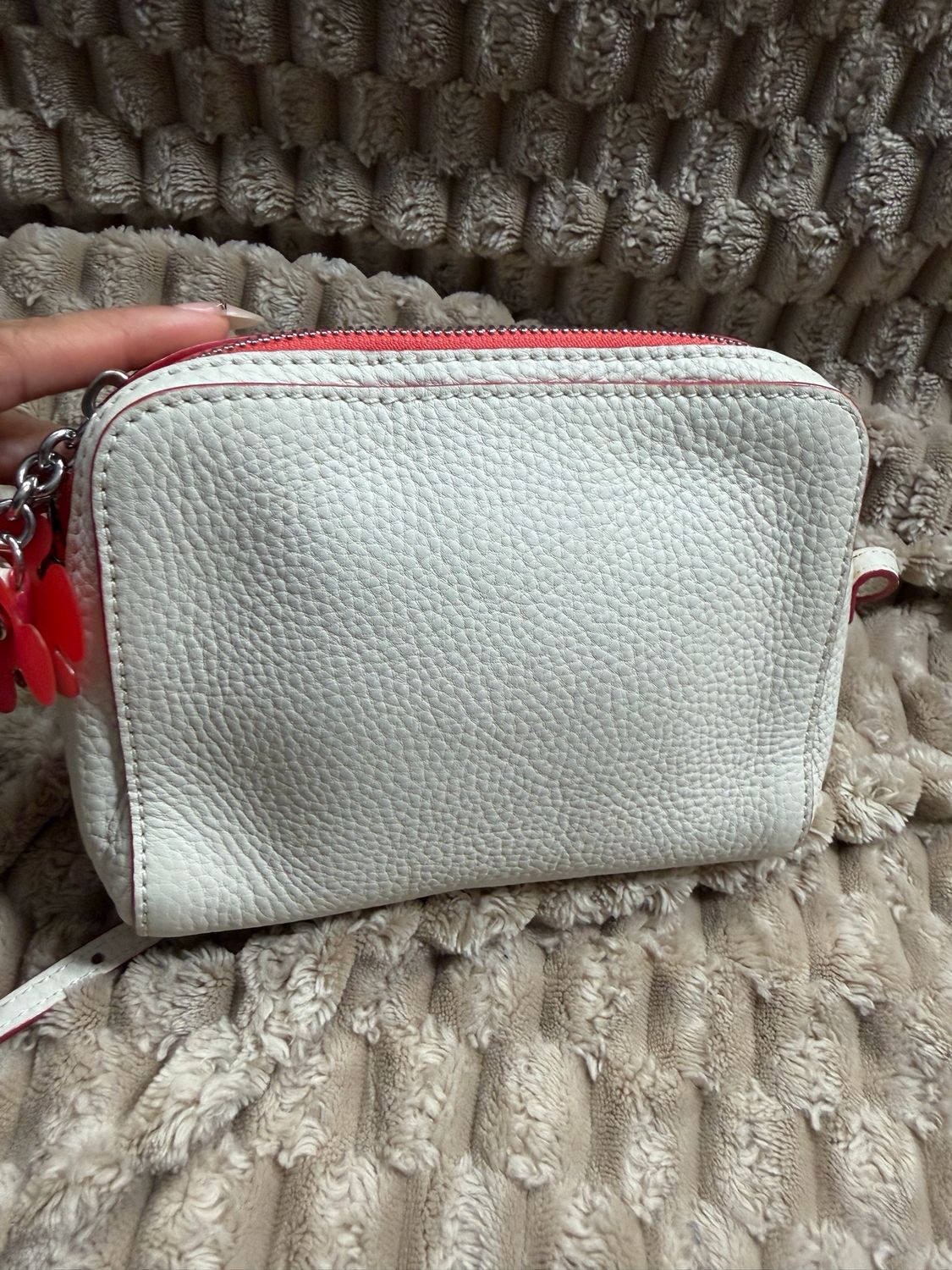 Burberry Pebbled Leather Camera Bag Crossbody Sling in White