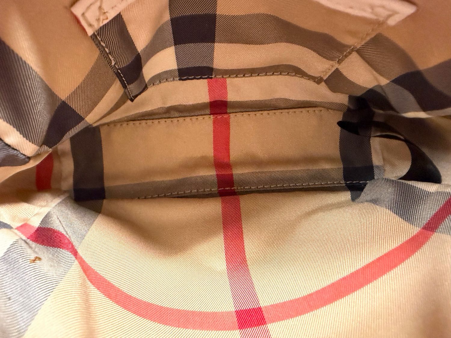 Burberry Pebbled Leather Camera Bag Crossbody Sling in White
