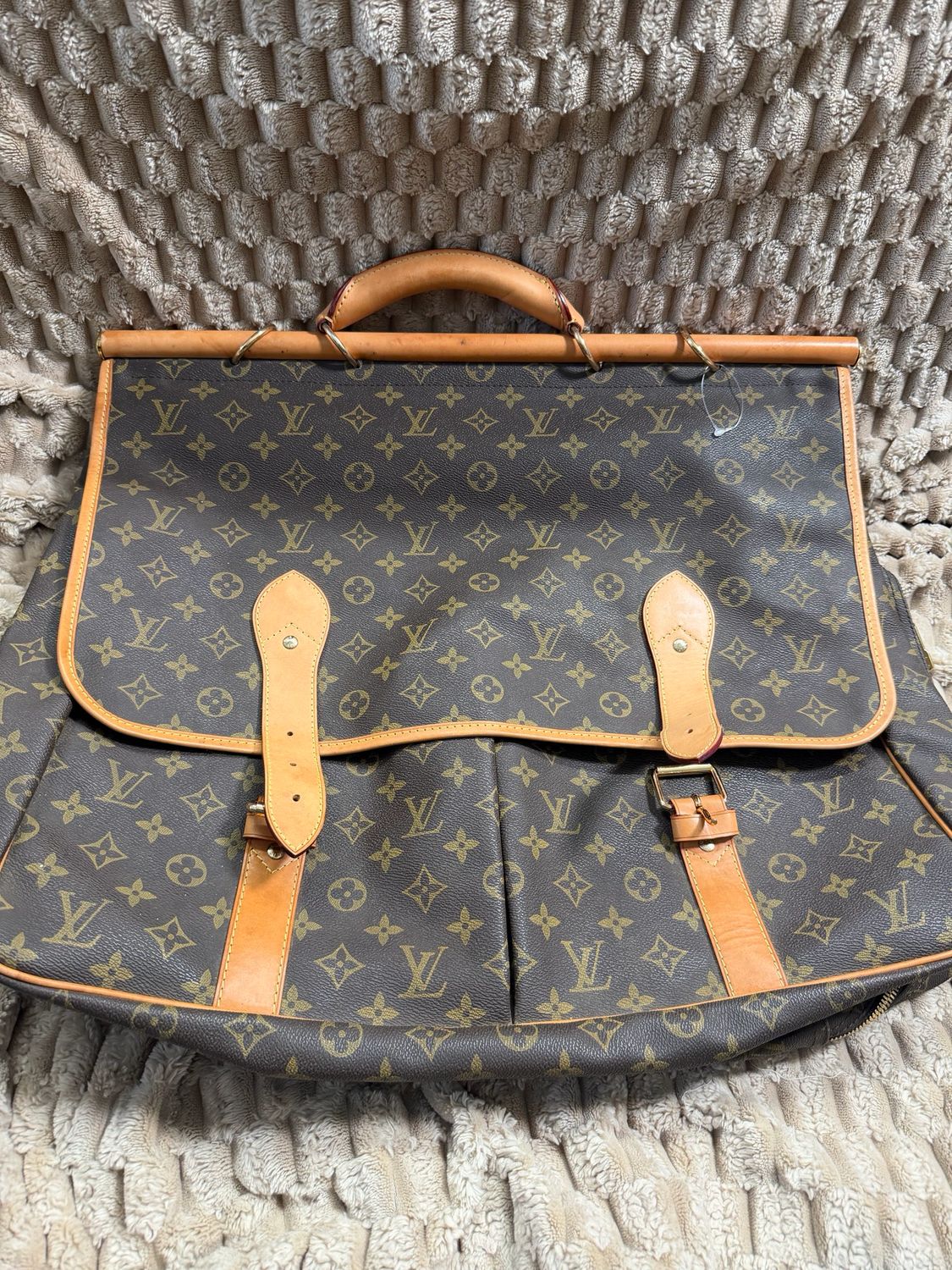 Louis Vuitton Monogram Sac Chasse Hunting Bag