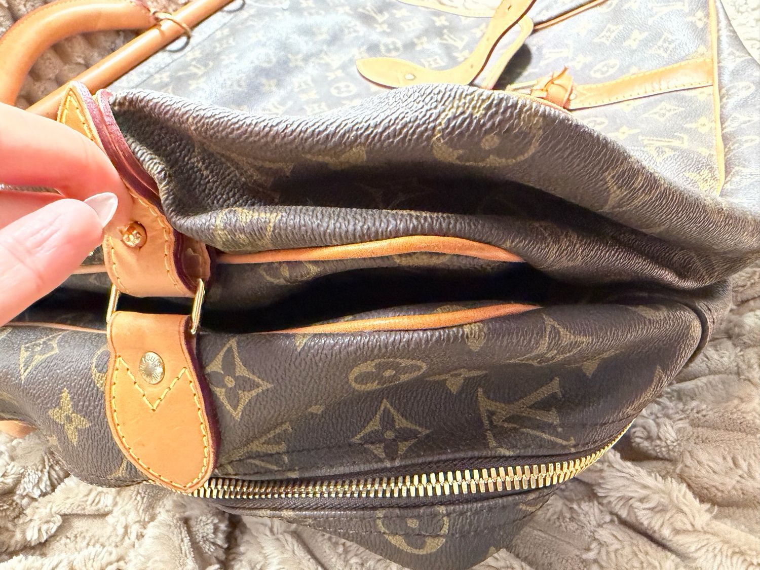 Louis Vuitton Monogram Sac Chasse Hunting Bag