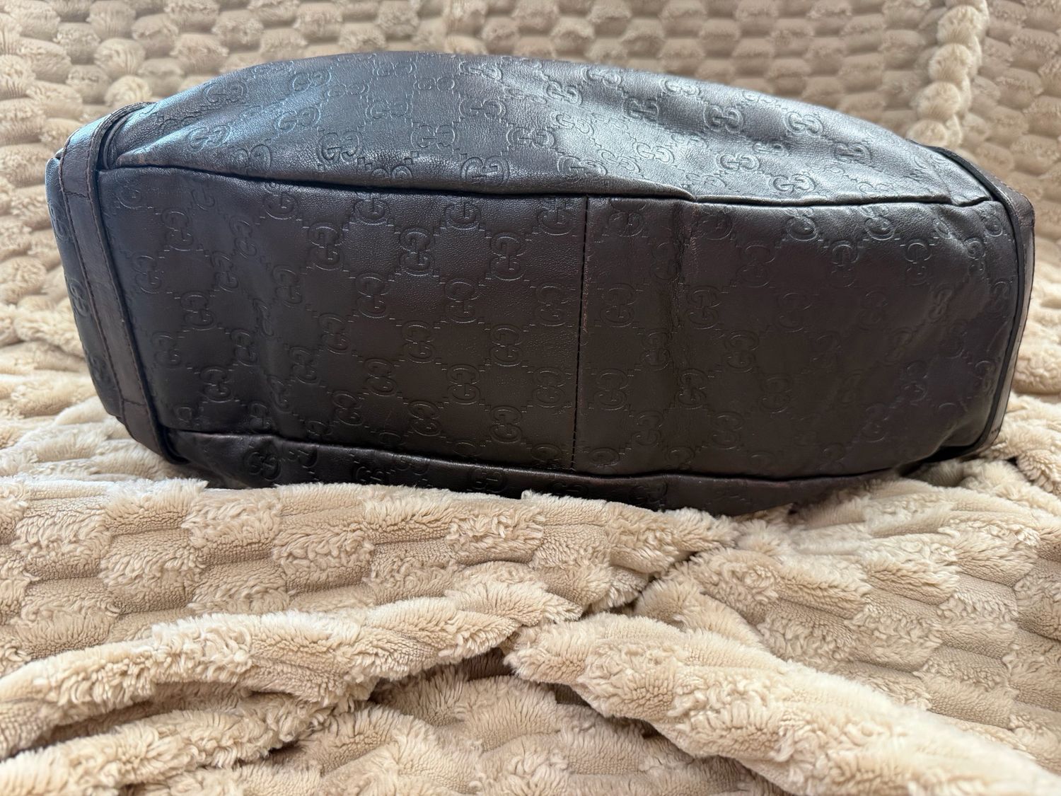 Gucci Abbey Guccissima Medium Tote in Dark Brown