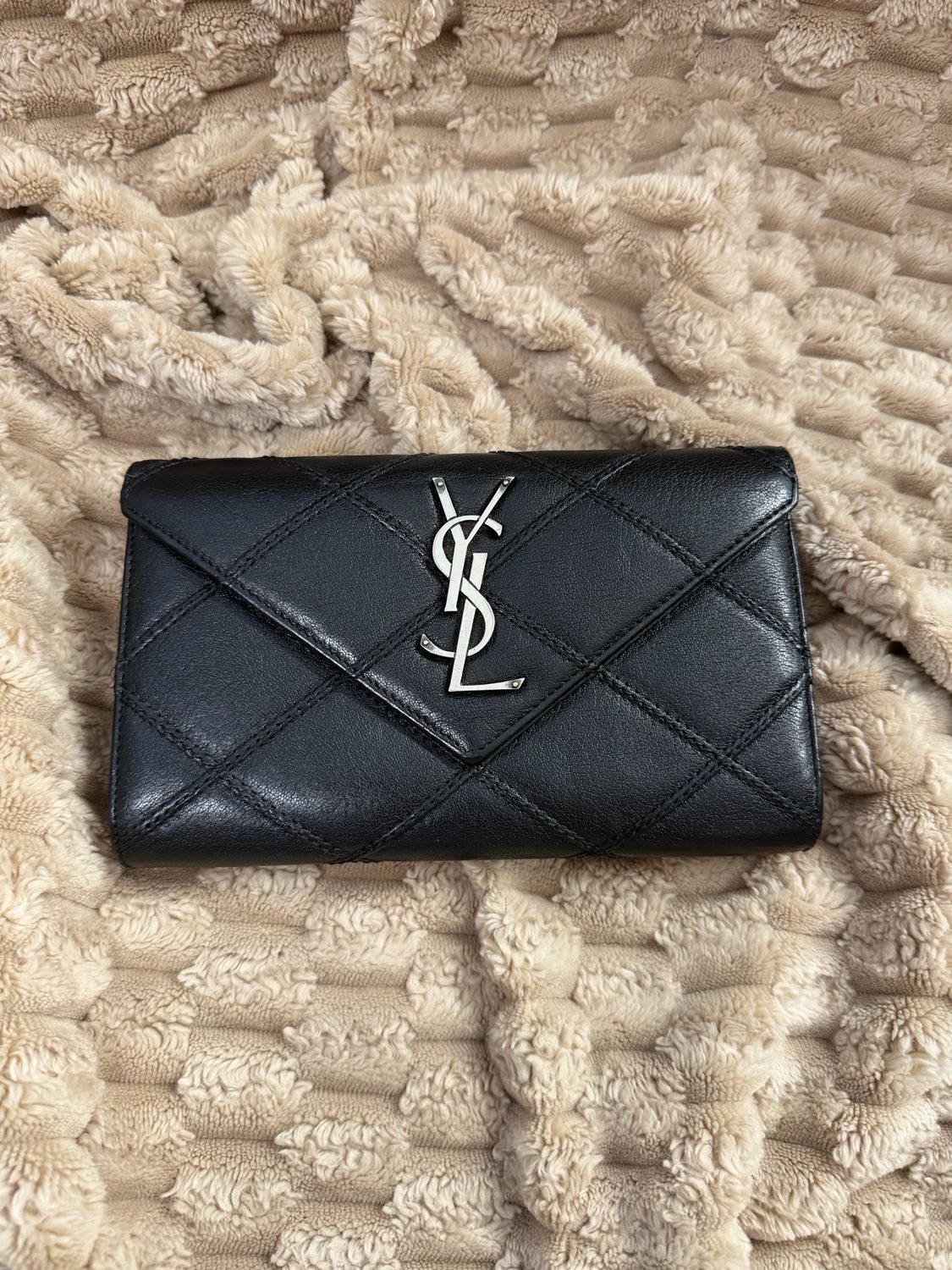 Yves Saint Laurent Flap Wallet Quilted in Black