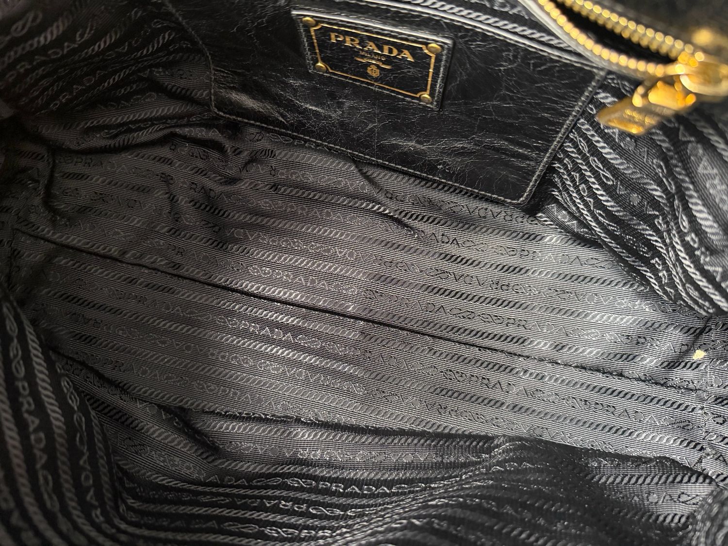 Prada Vitello Shine Convertible Tote Shoulder in Black
