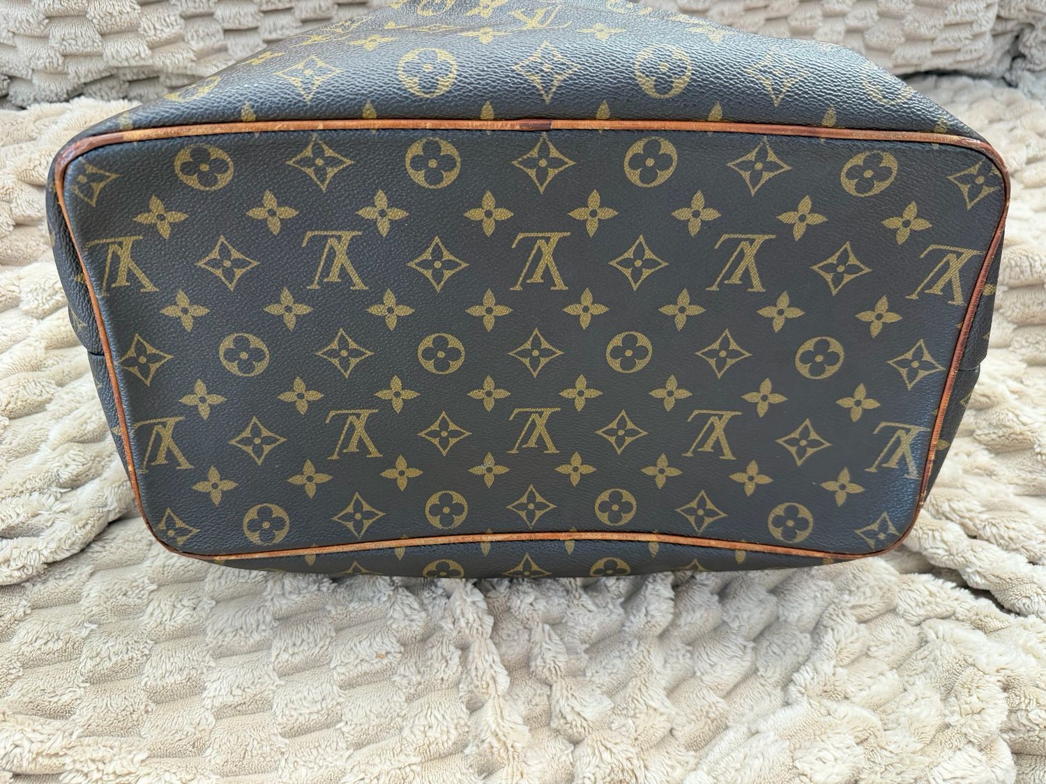 Louis Vuitton Monogram Palermo Gm Tote
