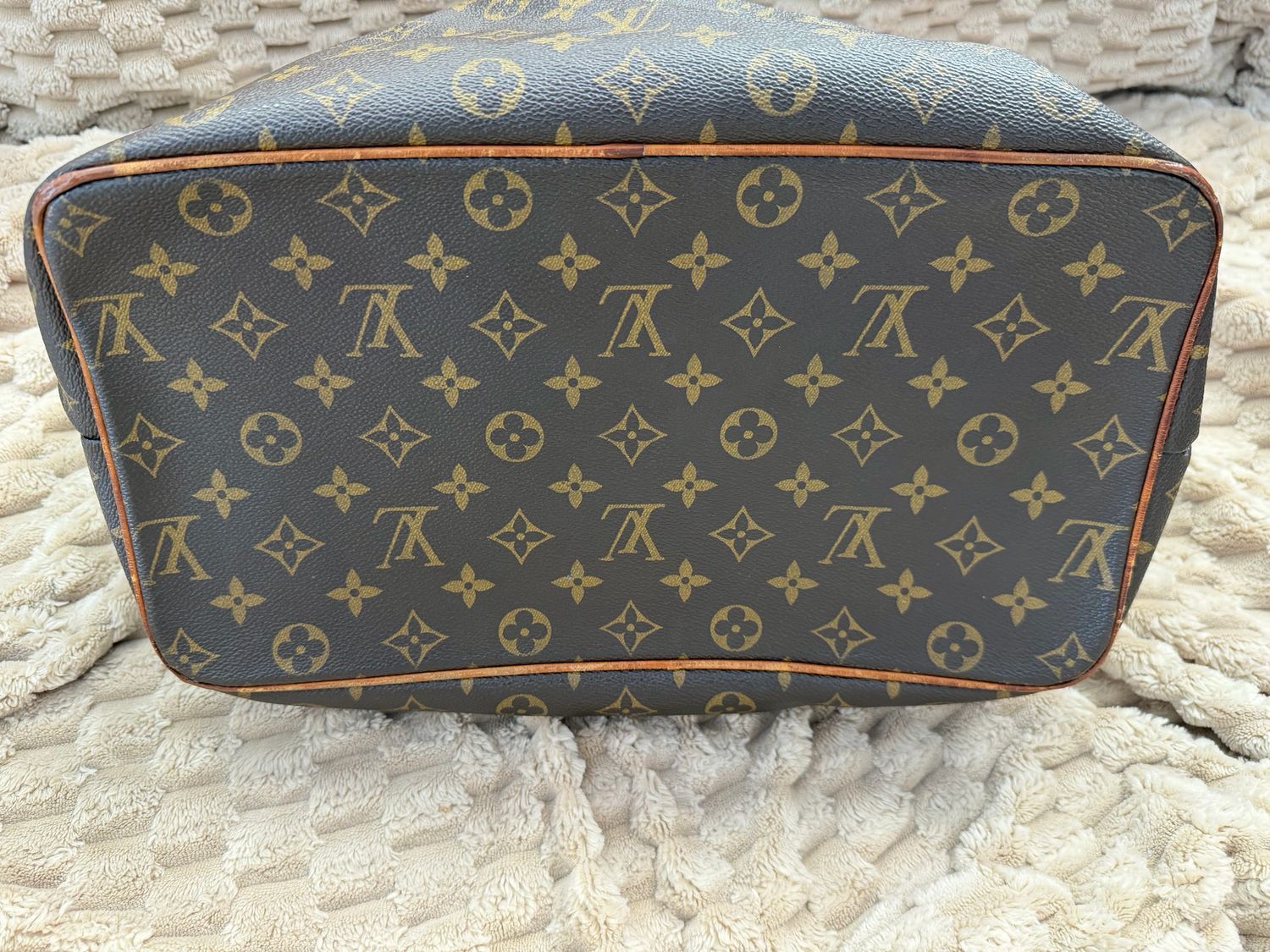 Louis Vuitton Monogram Palermo Gm Tote