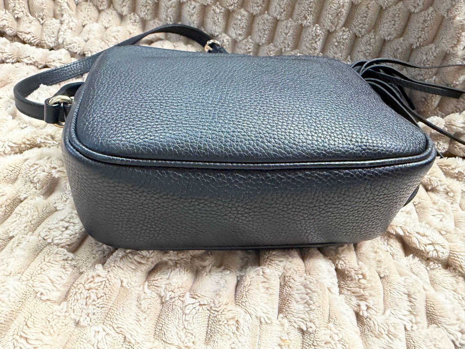 Gucci Pebbled Leather Disco Soho Small Camera Bag in Black