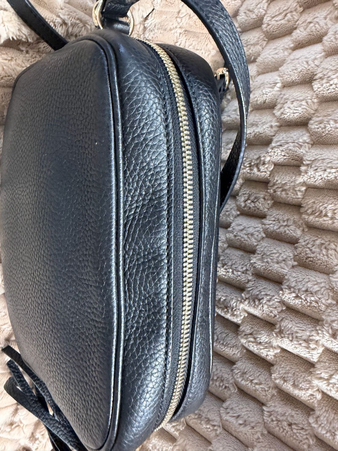 Gucci Pebbled Leather Disco Soho Small Camera Bag in Black