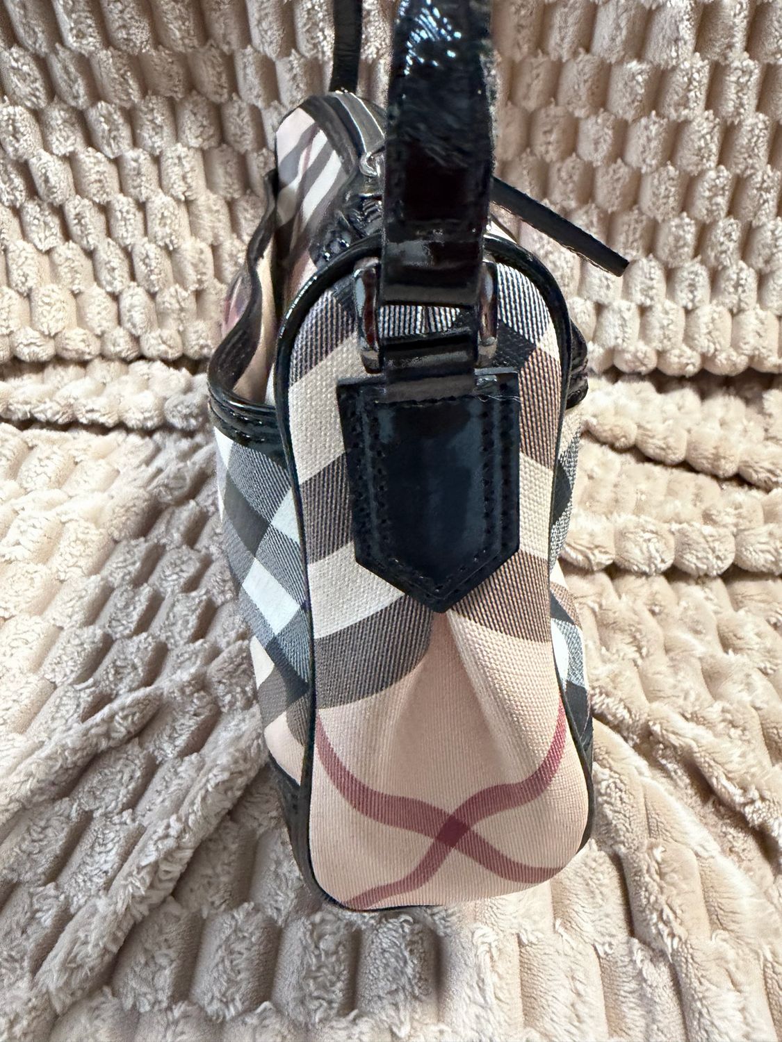 Burberry Novacheck Haymarket Messenger Sling