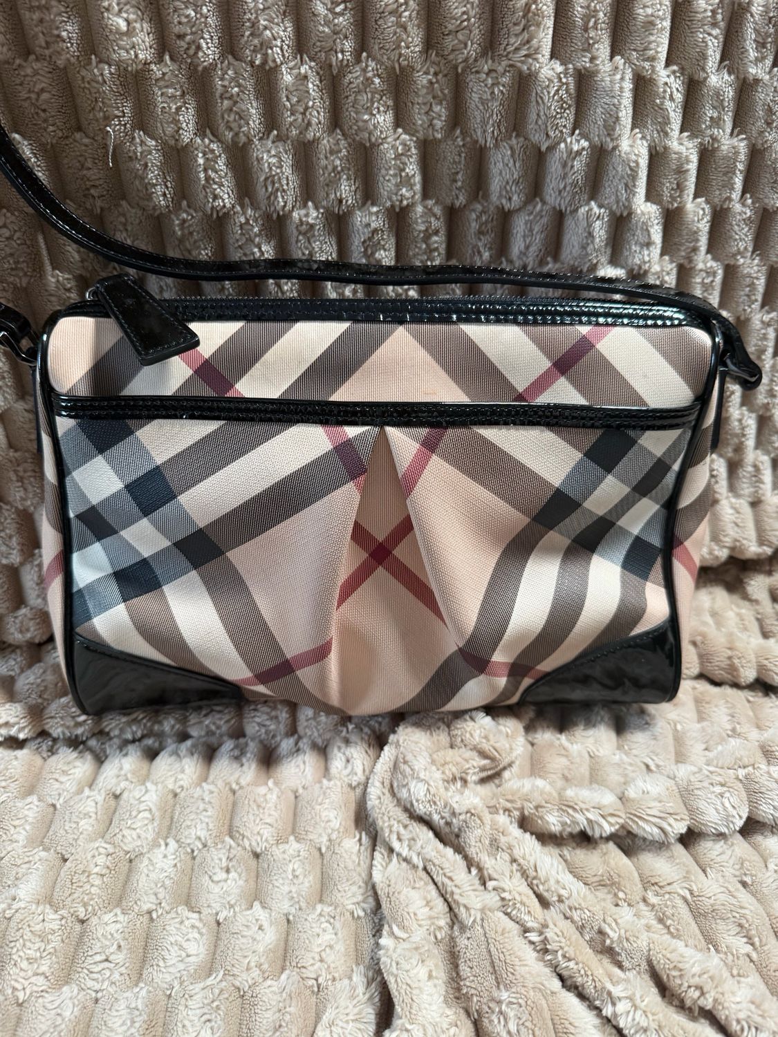 Burberry Novacheck Haymarket Messenger Sling
