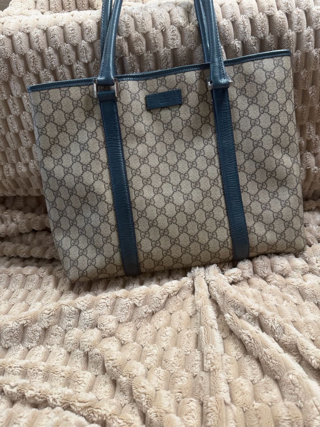 Gucci Supreme Plus Tote Shoulder Bag