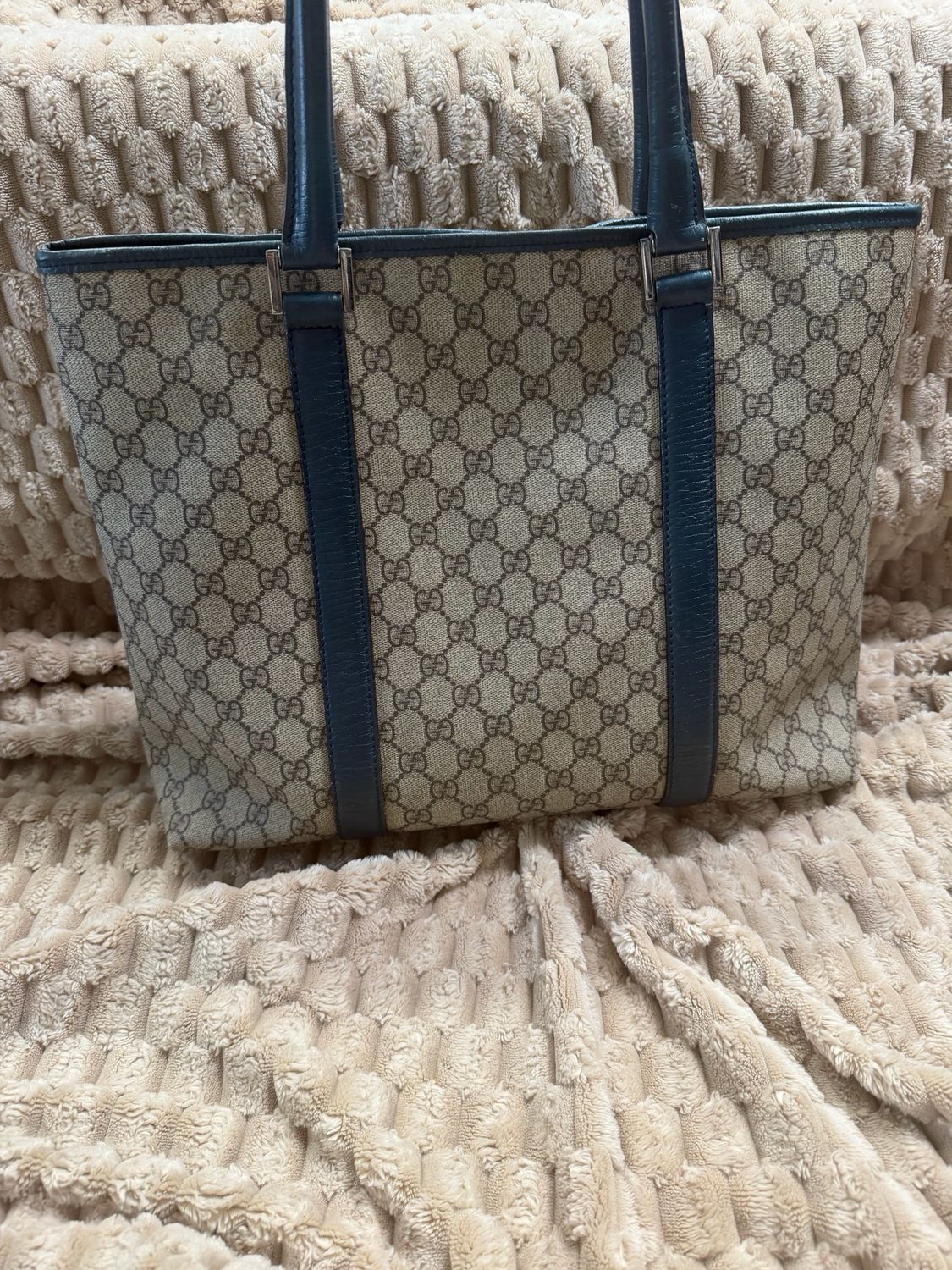 Gucci Supreme Plus Tote Shoulder Bag