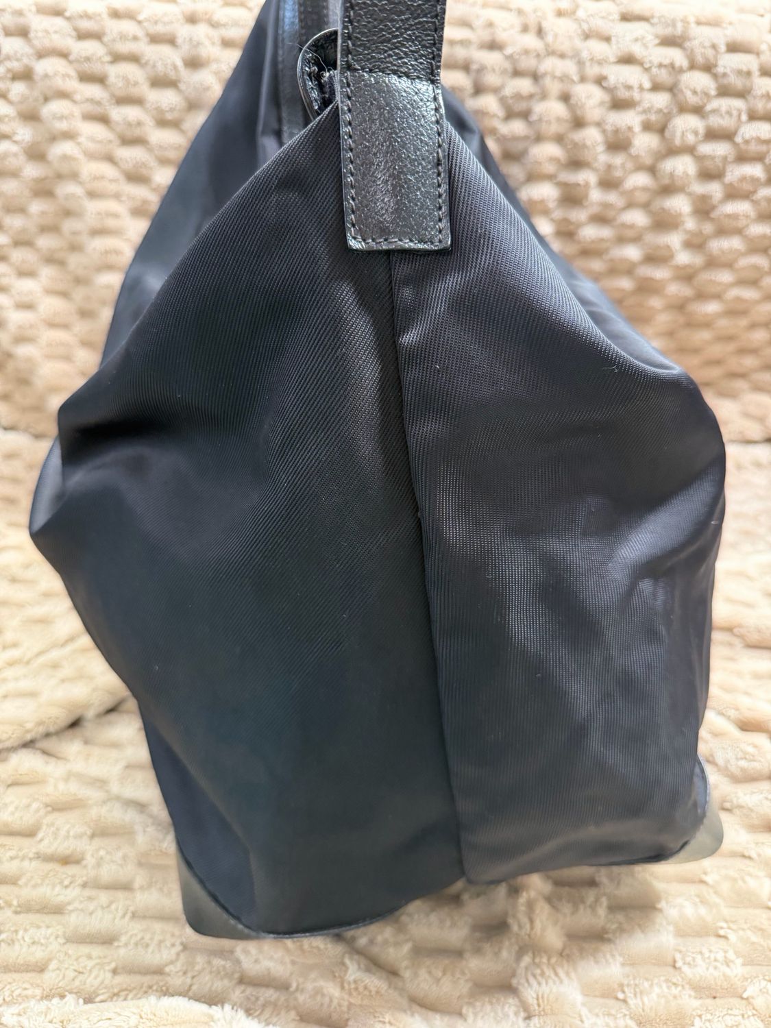 Gucci Nylon Messenger Sling Large Shoulder Hobo