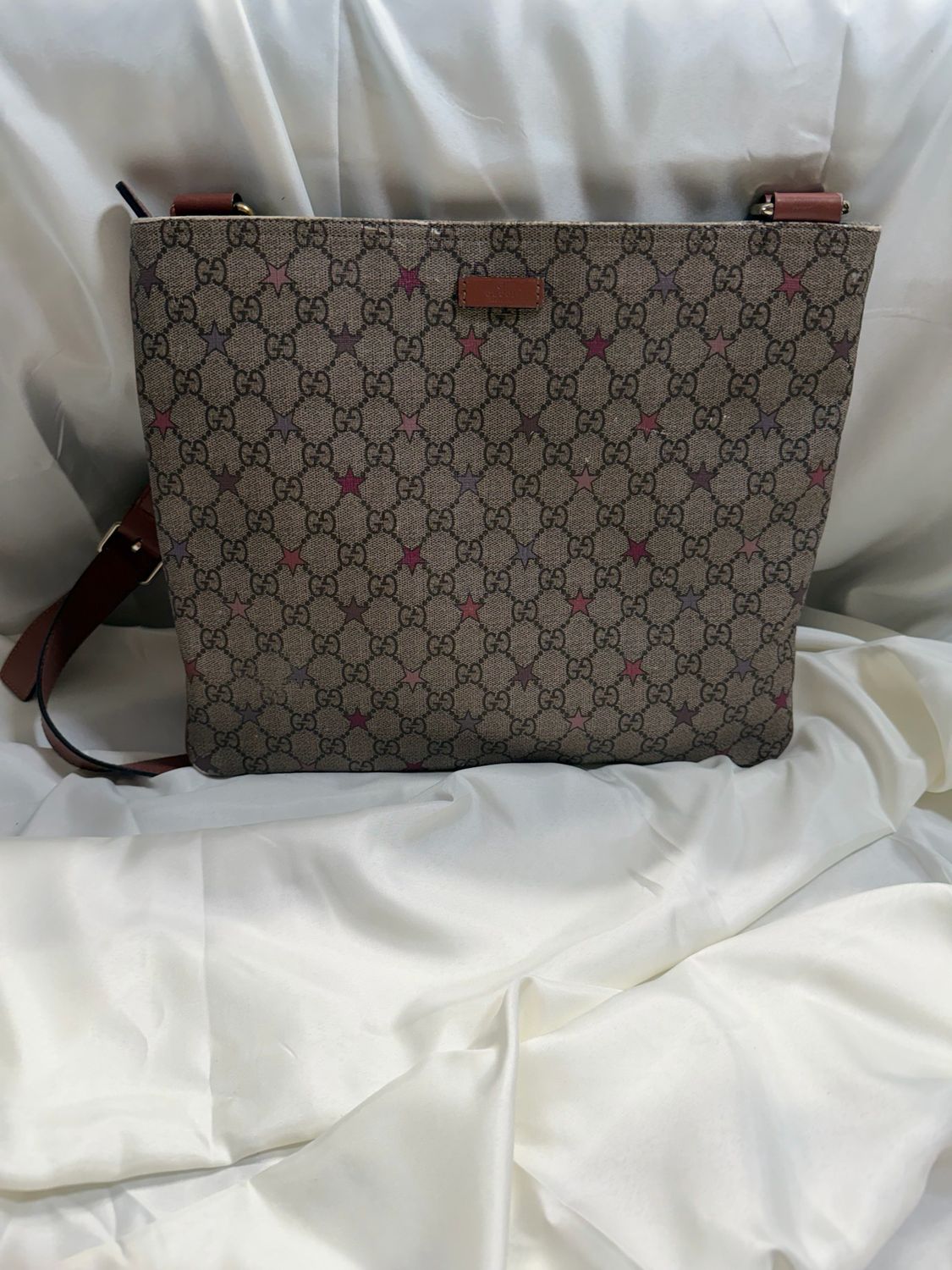 Gucci Flat Messenger Supreme Stars Crossbody