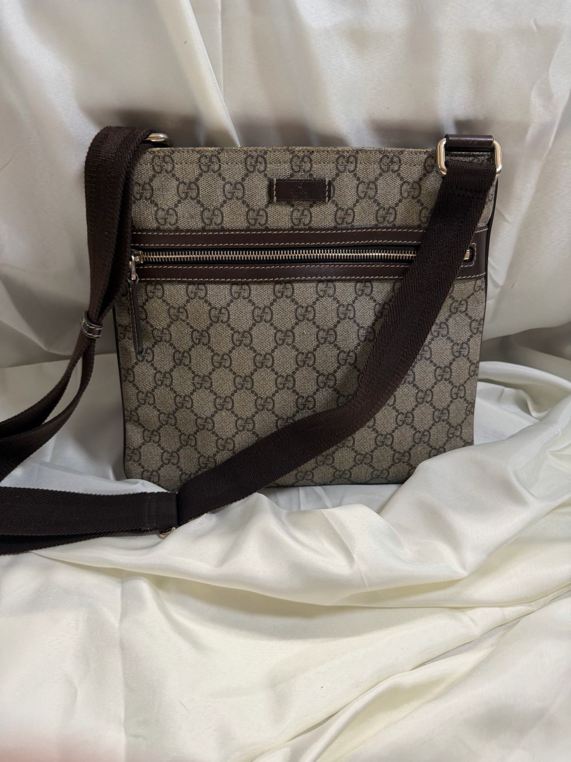 Gucci Front Zip Supreme Plus Messenger Crossbody